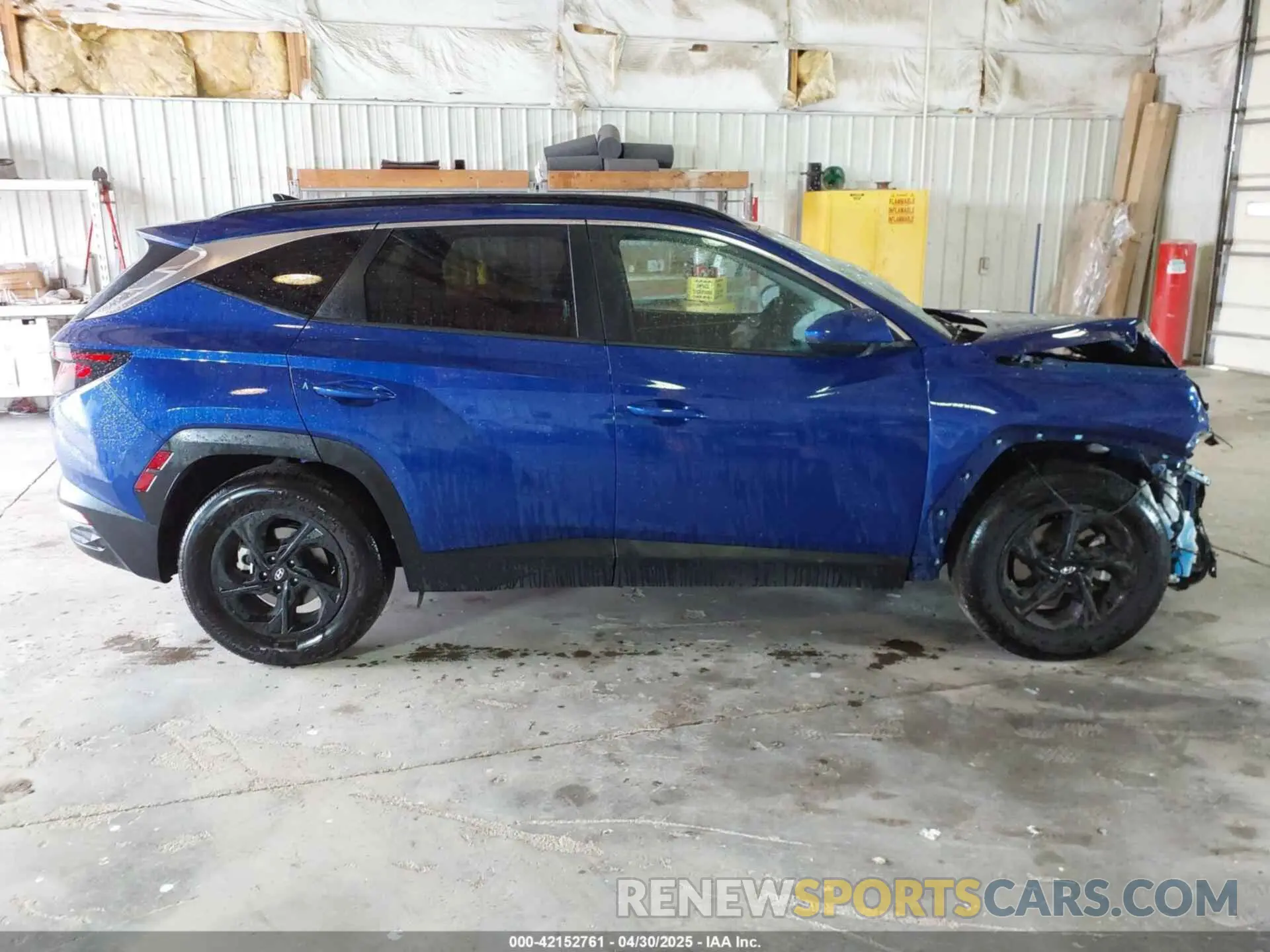 14 Photograph of a damaged car 5NMJB3DE9RH295893 HYUNDAI TUCSON 2024