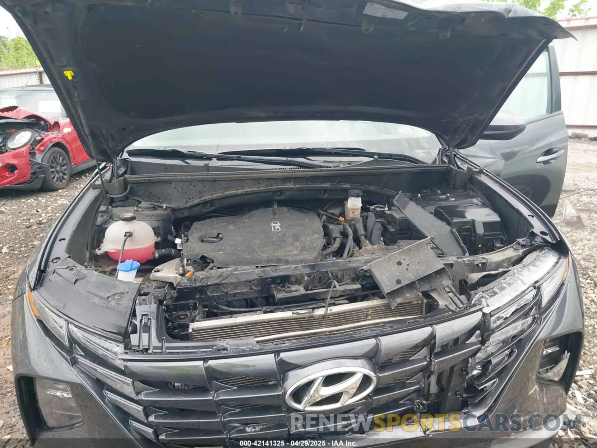 10 Photograph of a damaged car 5NMJB3DE9RH320419 HYUNDAI TUCSON 2024
