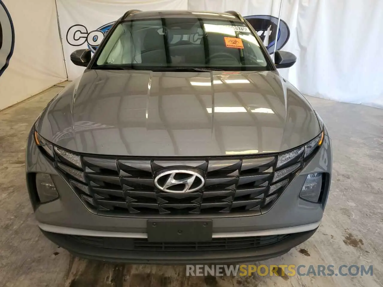 5 Photograph of a damaged car 5NMJB3DE9RH329394 HYUNDAI TUCSON 2024