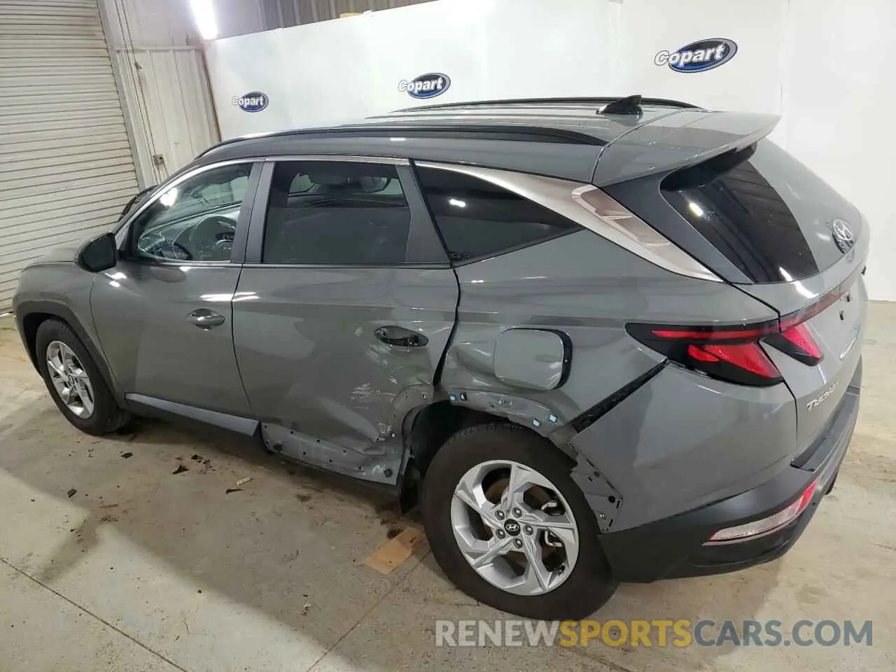 2 Photograph of a damaged car 5NMJB3DE9RH409925 HYUNDAI TUCSON 2024