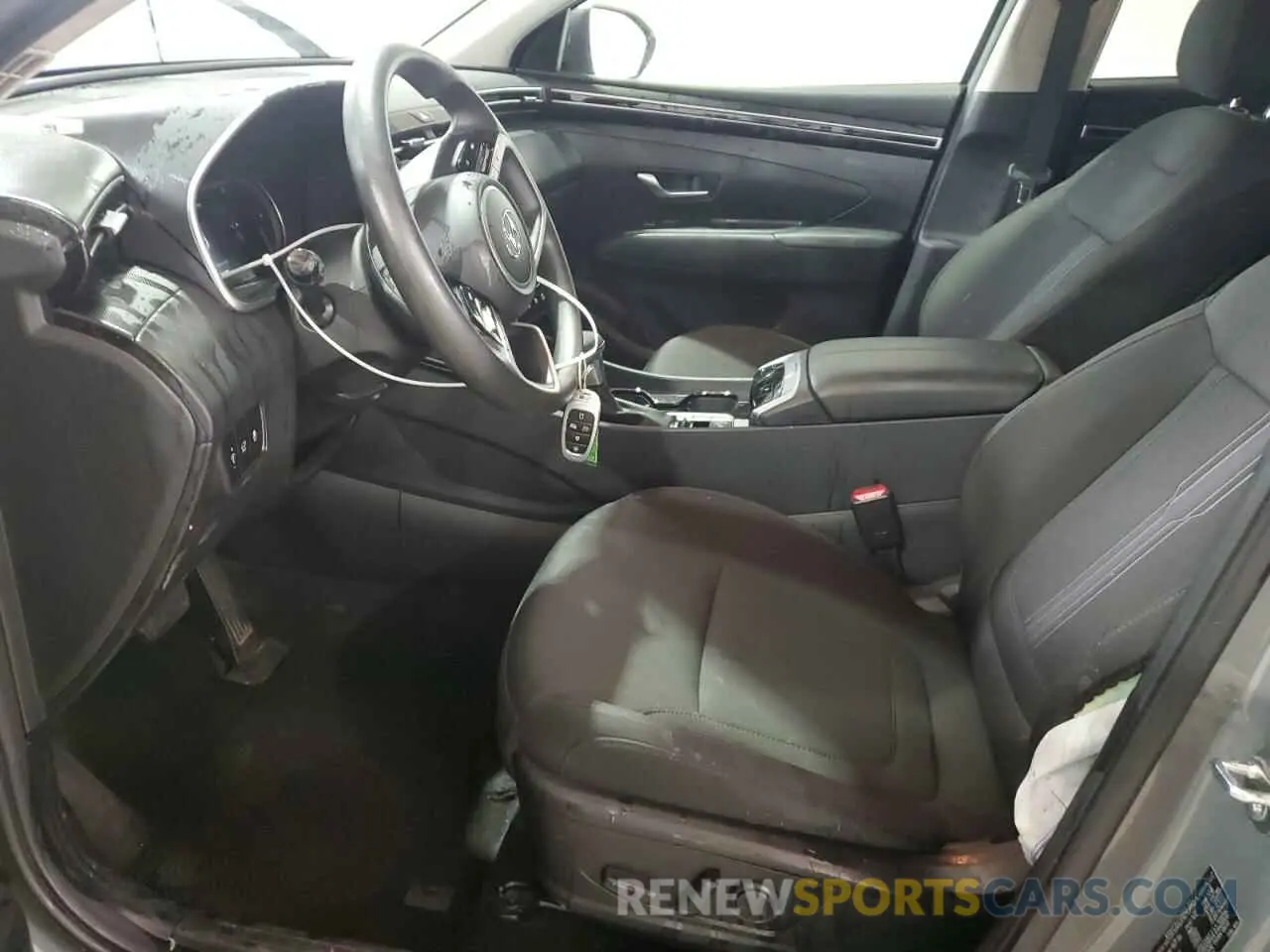 7 Photograph of a damaged car 5NMJB3DE9RH409925 HYUNDAI TUCSON 2024