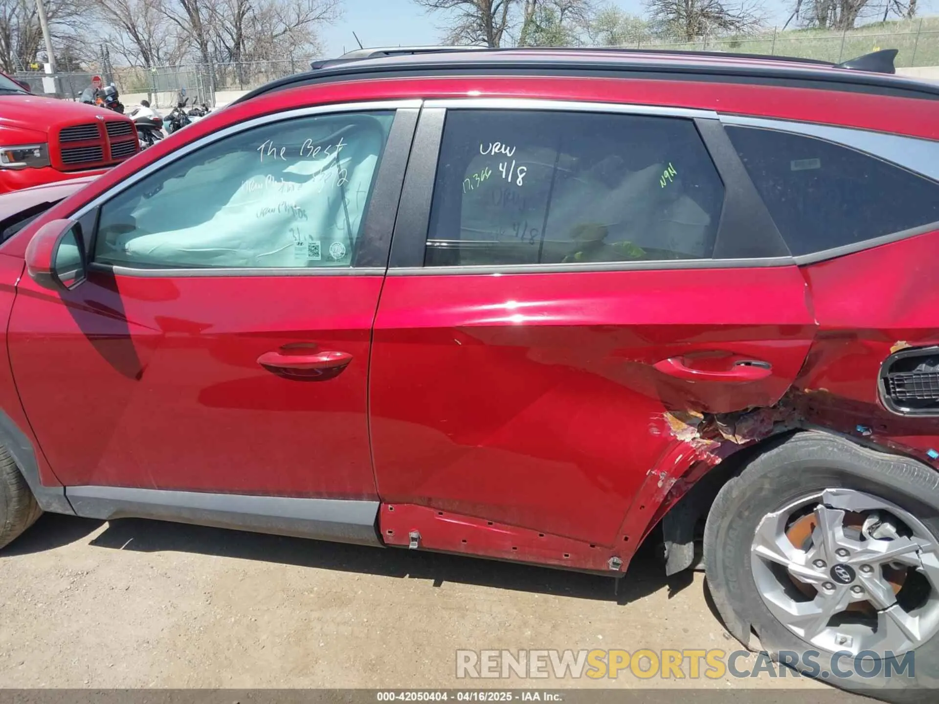 14 Photograph of a damaged car 5NMJB3DEXRH407052 HYUNDAI TUCSON 2024