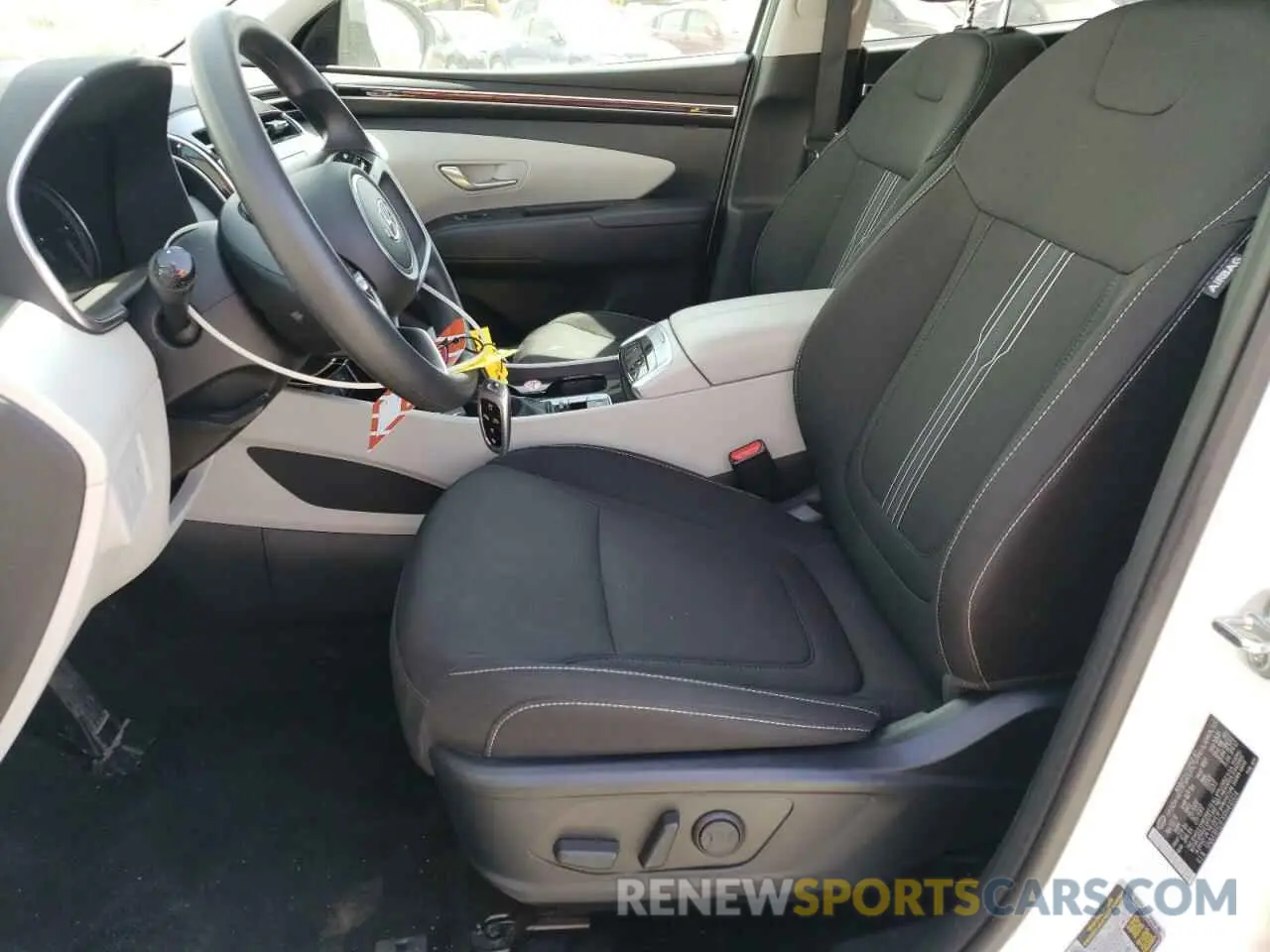7 Photograph of a damaged car 5NMJB3DEXRH410324 HYUNDAI TUCSON 2024