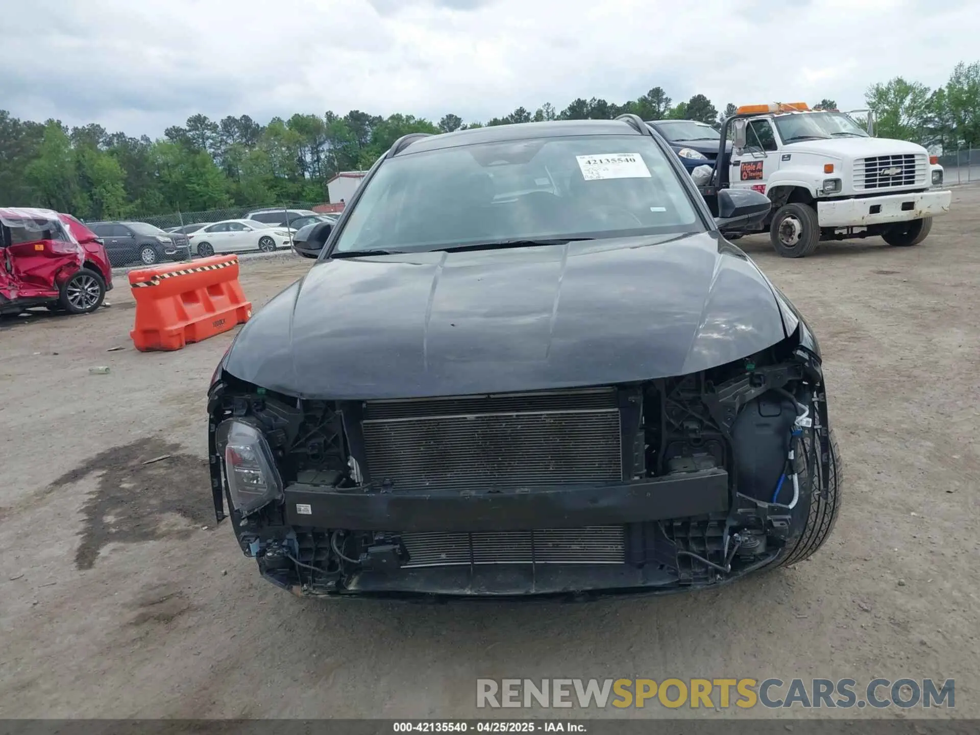 12 Photograph of a damaged car 5NMJBCDE0RH297158 HYUNDAI TUCSON 2024