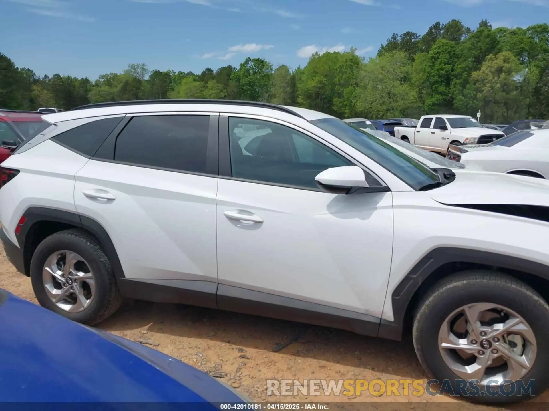 13 Photograph of a damaged car 5NMJBCDE0RH301466 HYUNDAI TUCSON 2024
