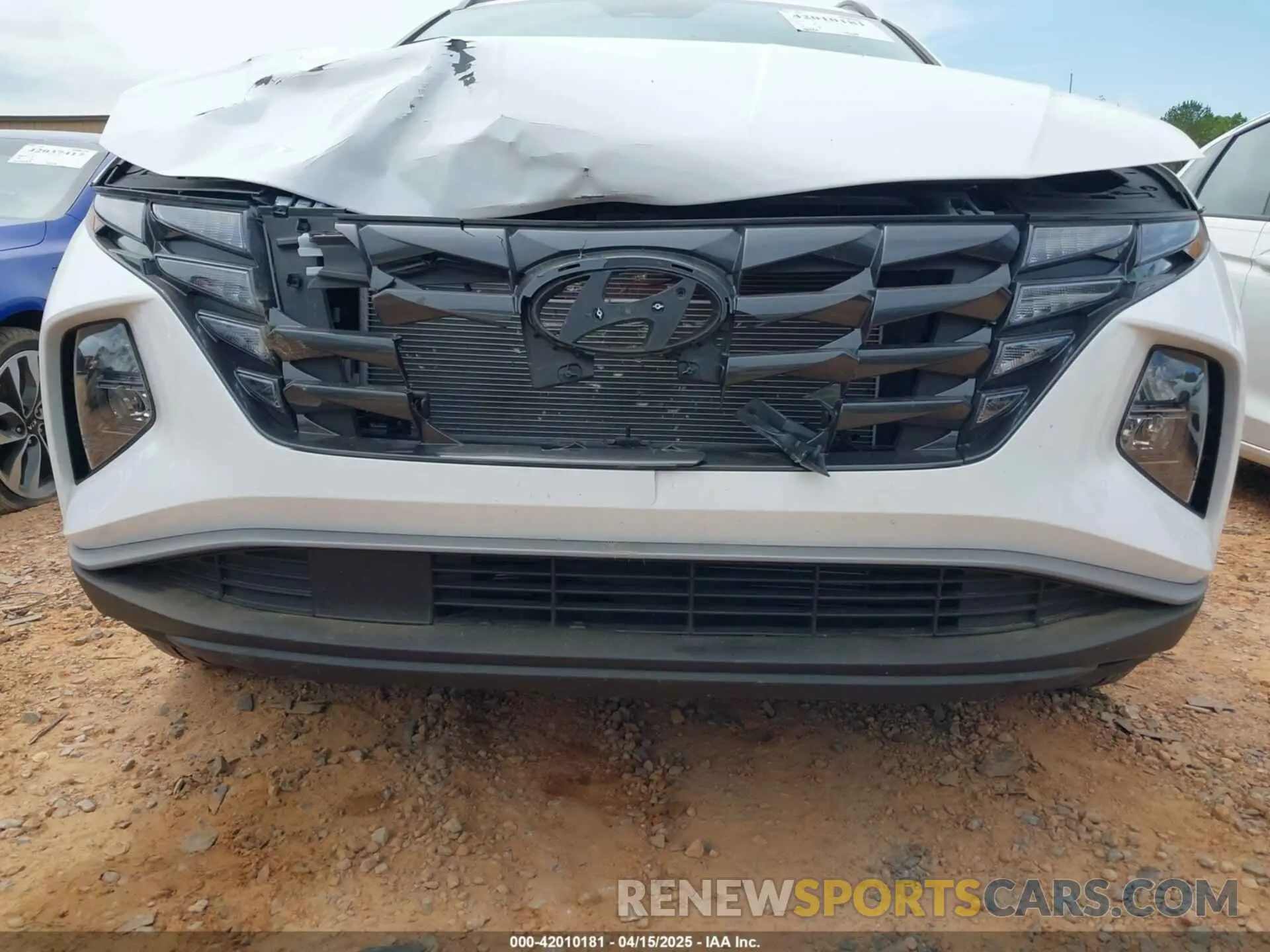 19 Photograph of a damaged car 5NMJBCDE0RH301466 HYUNDAI TUCSON 2024