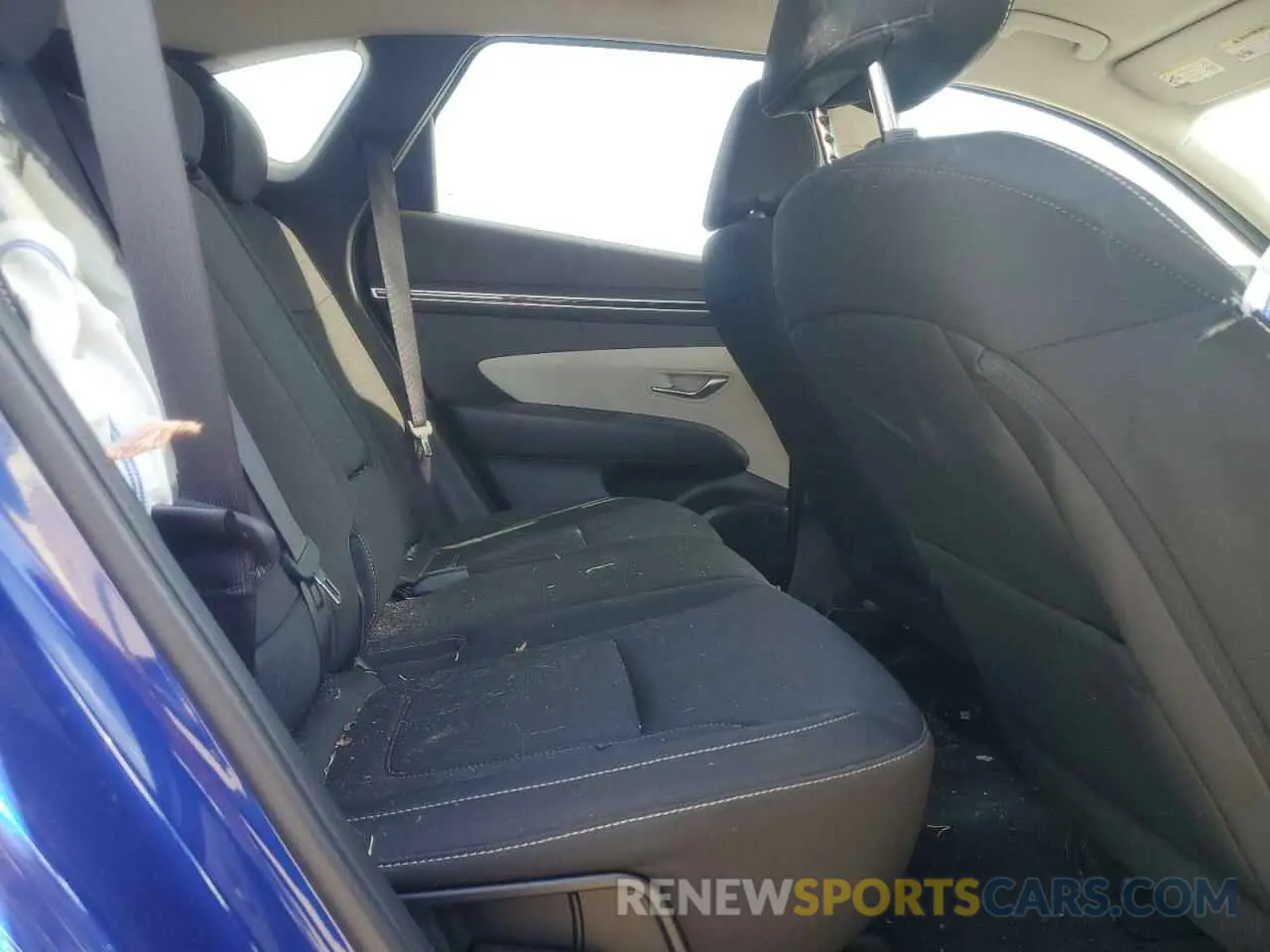 11 Photograph of a damaged car 5NMJBCDE0RH318493 HYUNDAI TUCSON 2024