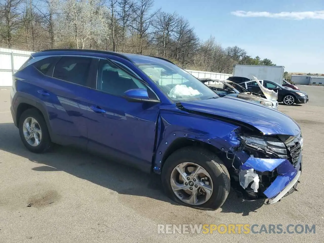 4 Photograph of a damaged car 5NMJBCDE0RH318493 HYUNDAI TUCSON 2024