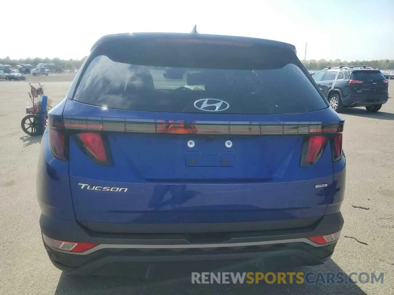6 Photograph of a damaged car 5NMJBCDE0RH318493 HYUNDAI TUCSON 2024