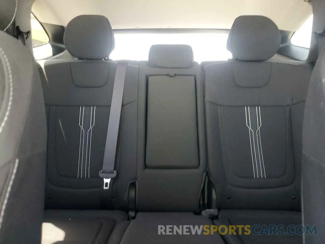 10 Photograph of a damaged car 5NMJBCDE0RH354782 HYUNDAI TUCSON 2024