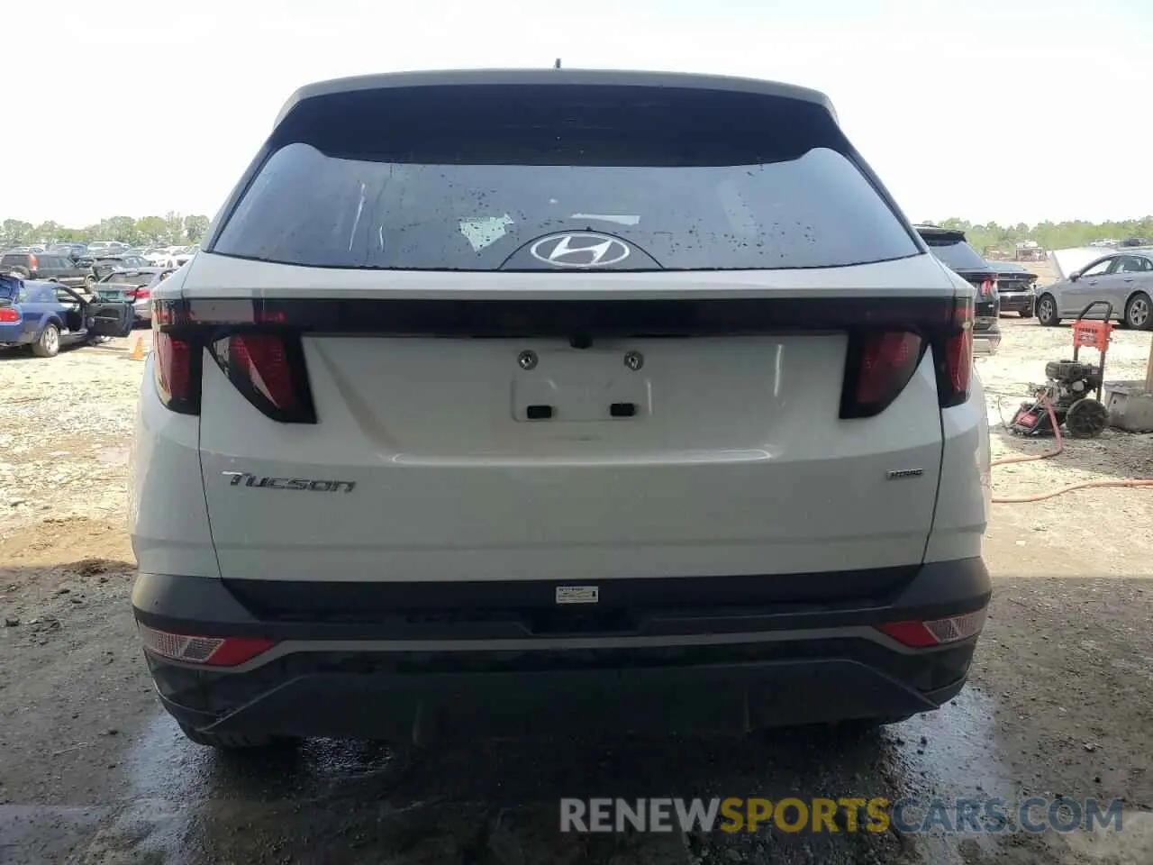 6 Photograph of a damaged car 5NMJBCDE0RH354782 HYUNDAI TUCSON 2024