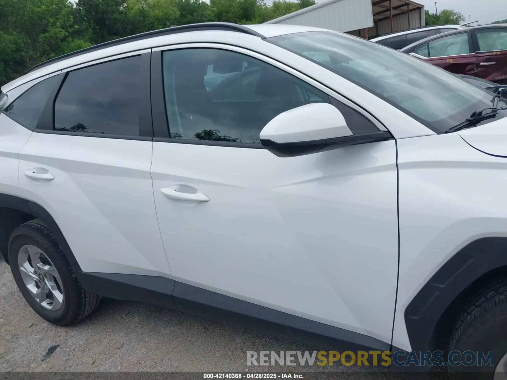 13 Photograph of a damaged car 5NMJBCDE1RH295953 HYUNDAI TUCSON 2024