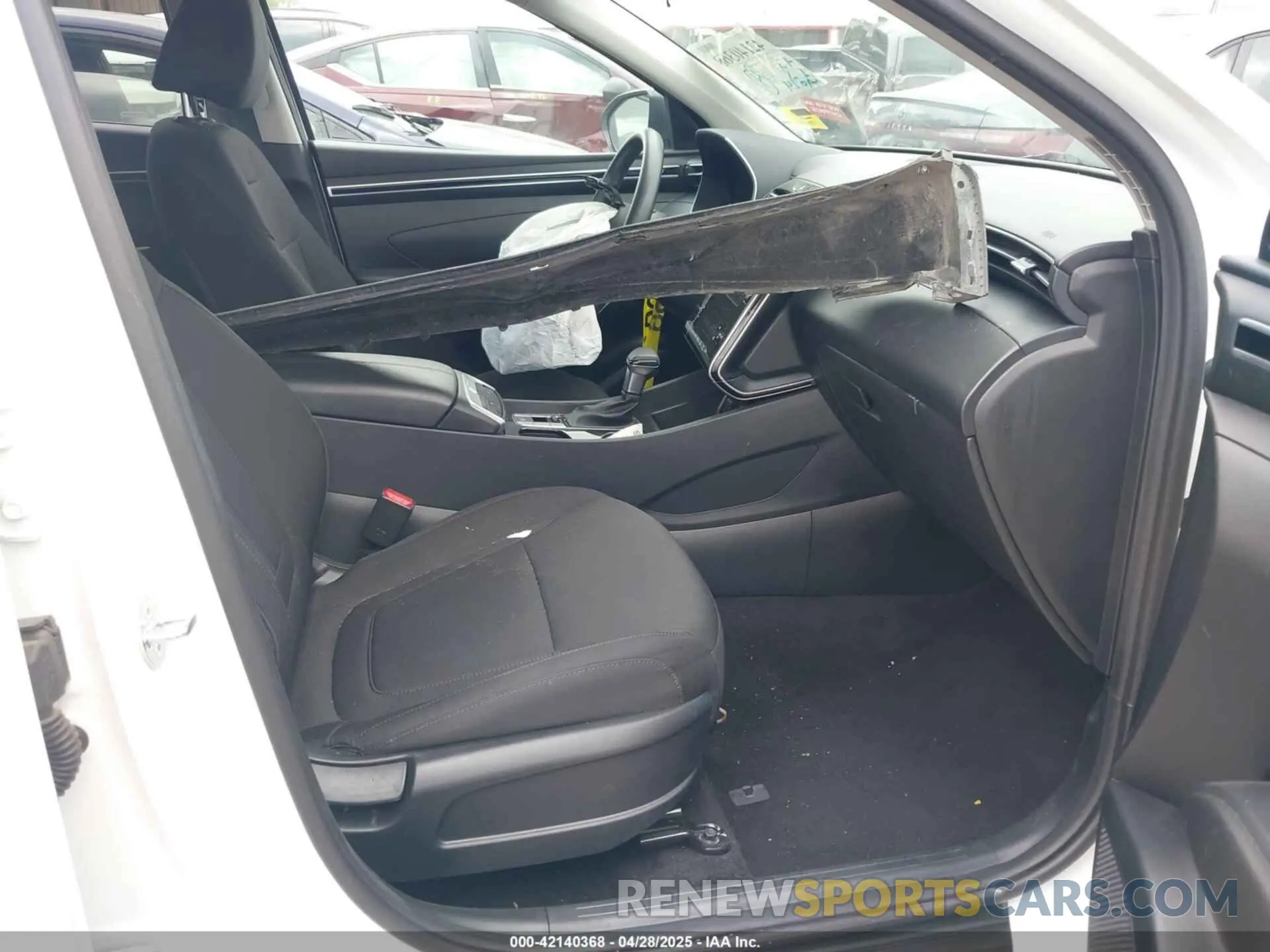 5 Photograph of a damaged car 5NMJBCDE1RH295953 HYUNDAI TUCSON 2024