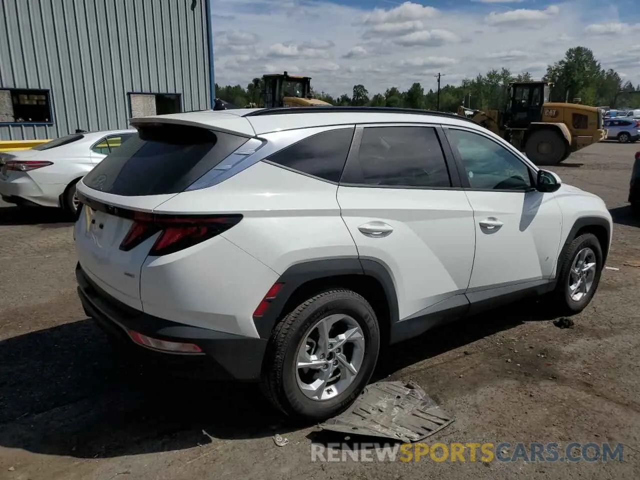 3 Photograph of a damaged car 5NMJBCDE1RH324741 HYUNDAI TUCSON 2024