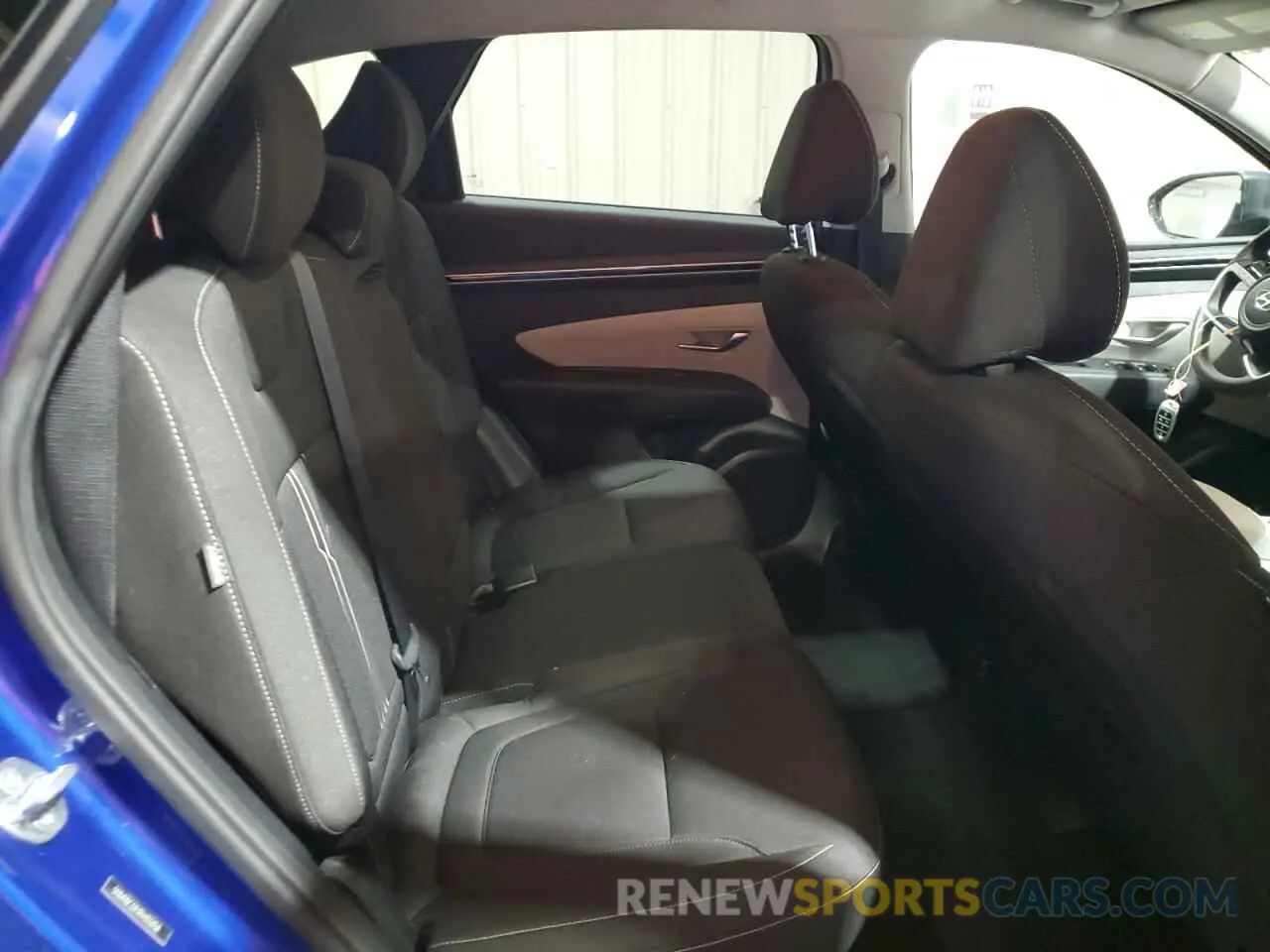 11 Photograph of a damaged car 5NMJBCDE1RH355858 HYUNDAI TUCSON 2024