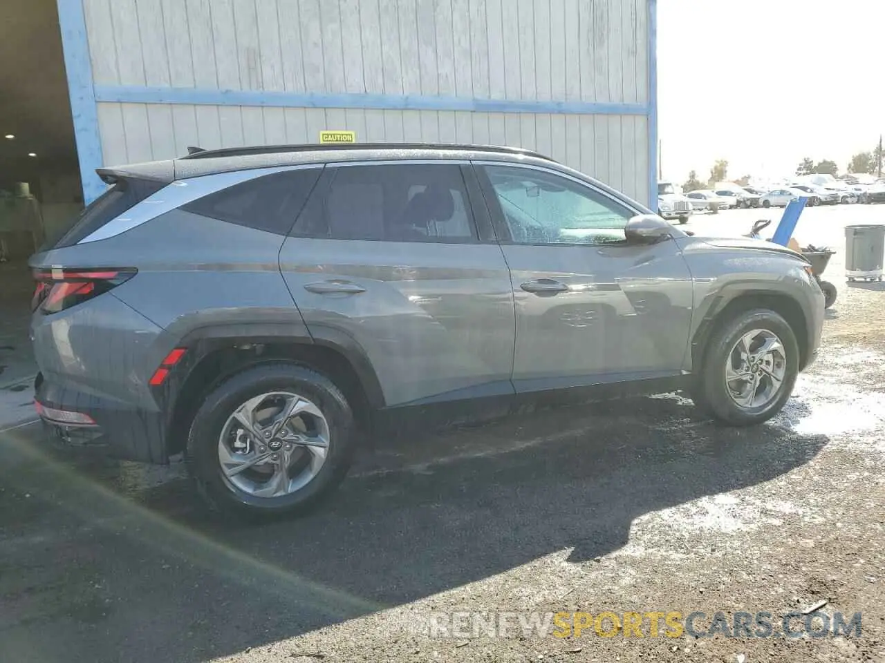 3 Photograph of a damaged car 5NMJBCDE1RH385247 HYUNDAI TUCSON 2024