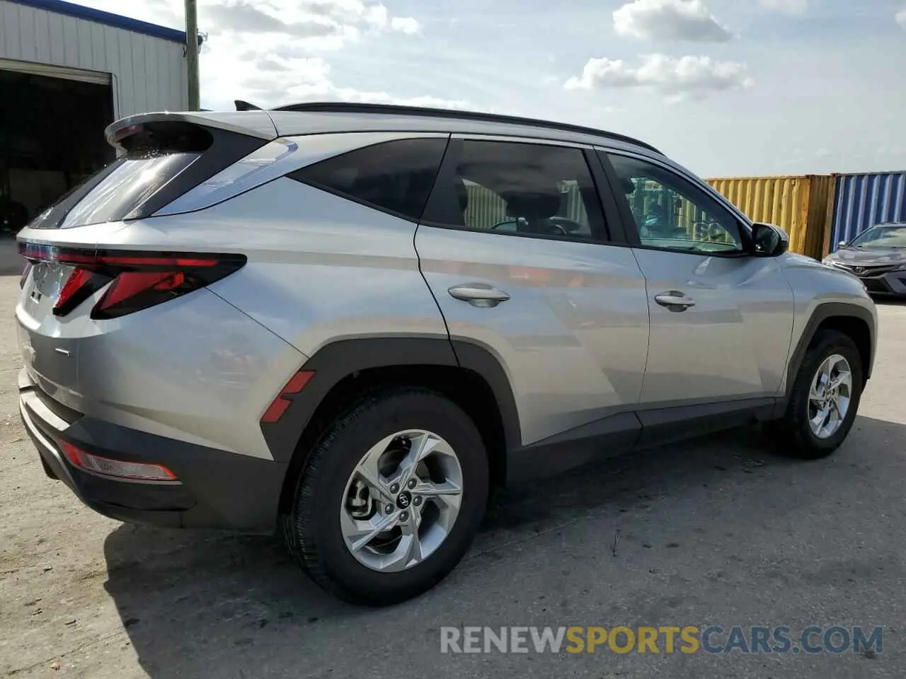 3 Photograph of a damaged car 5NMJBCDE1RH387810 HYUNDAI TUCSON 2024