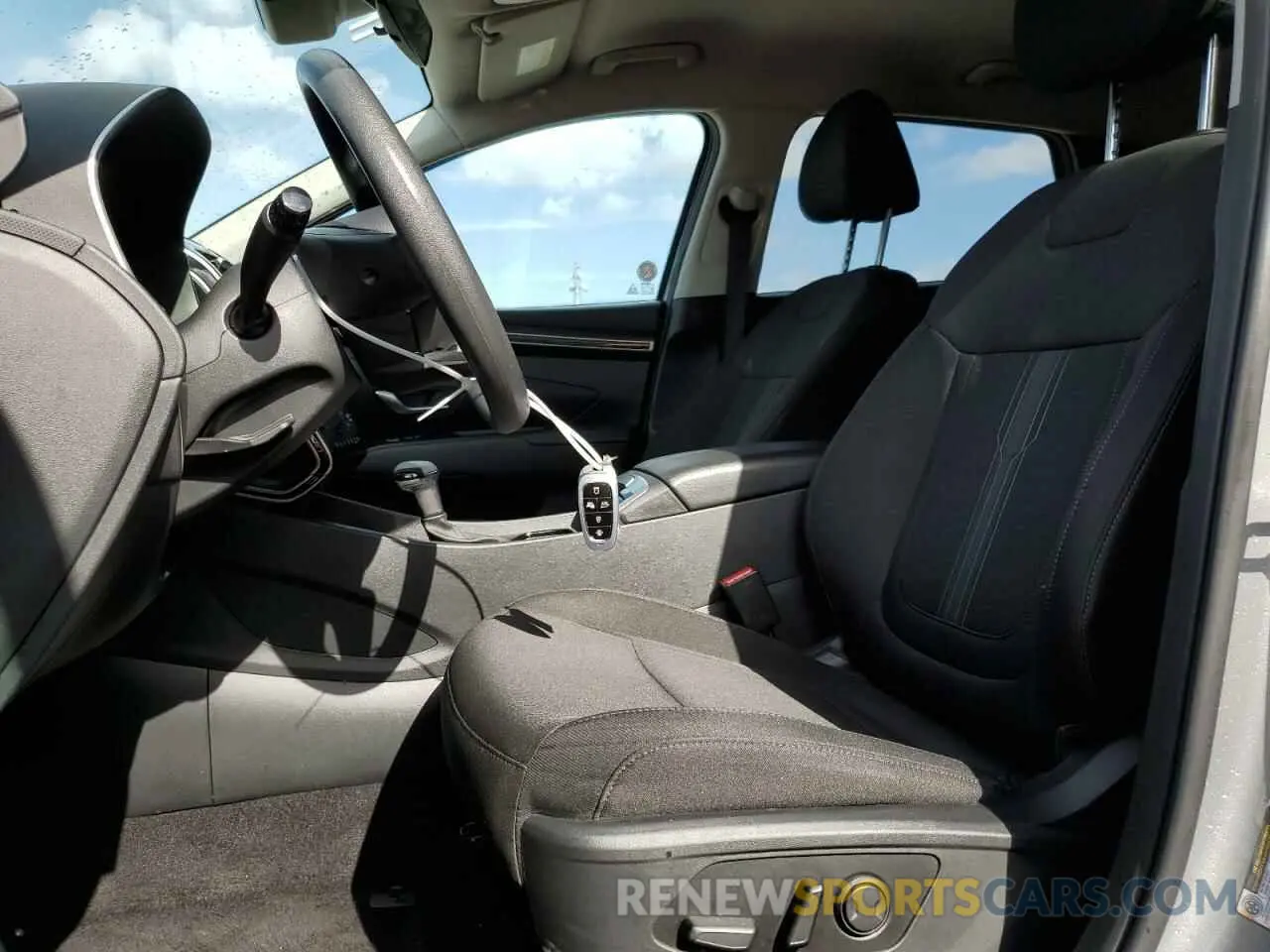 7 Photograph of a damaged car 5NMJBCDE1RH387810 HYUNDAI TUCSON 2024