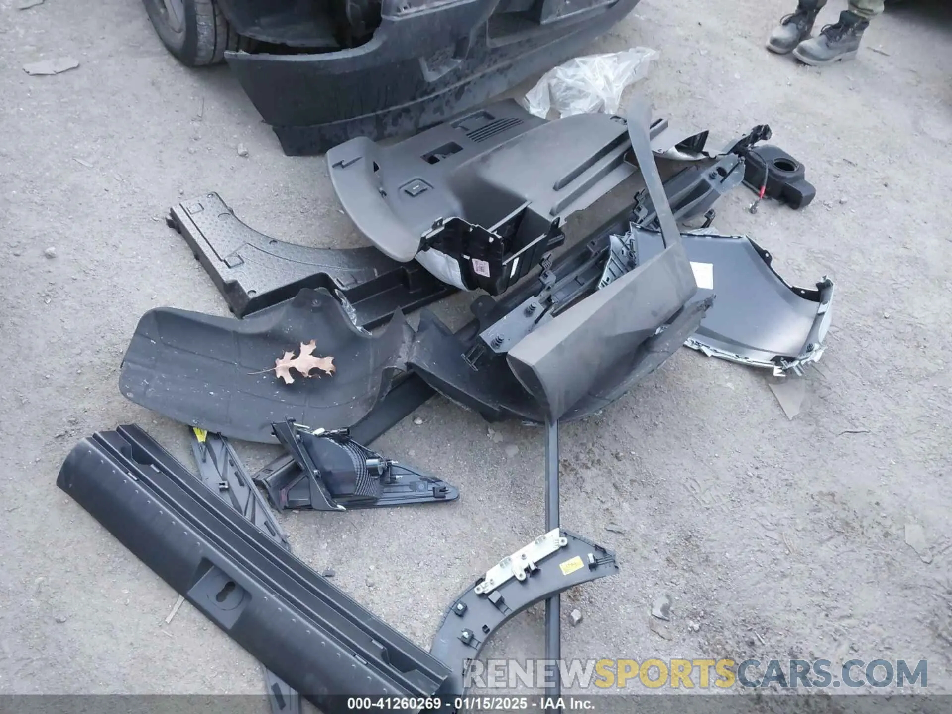 12 Photograph of a damaged car 5NMJBCDE1RH428534 HYUNDAI TUCSON 2024