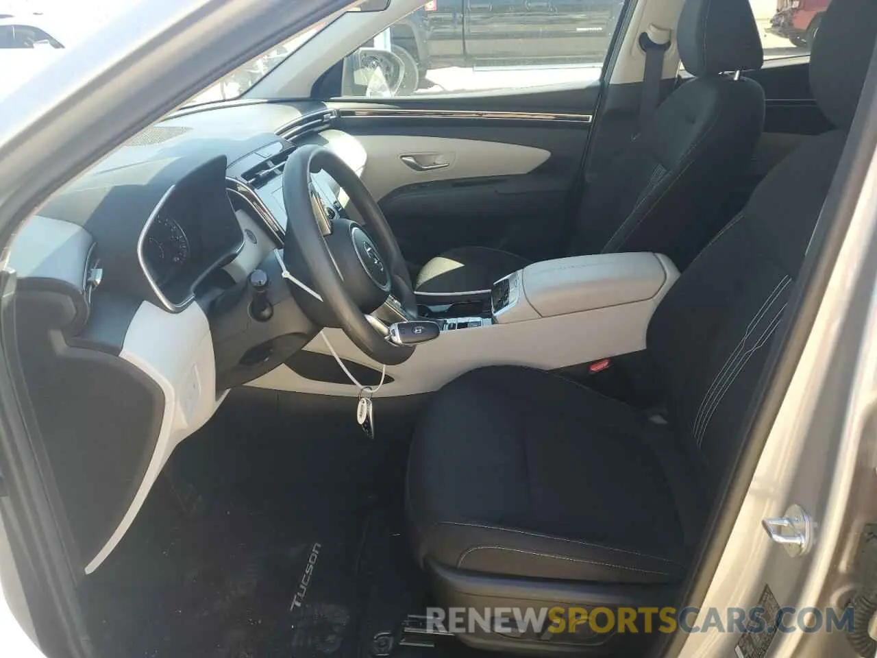 7 Photograph of a damaged car 5NMJBCDE2RH301601 HYUNDAI TUCSON 2024