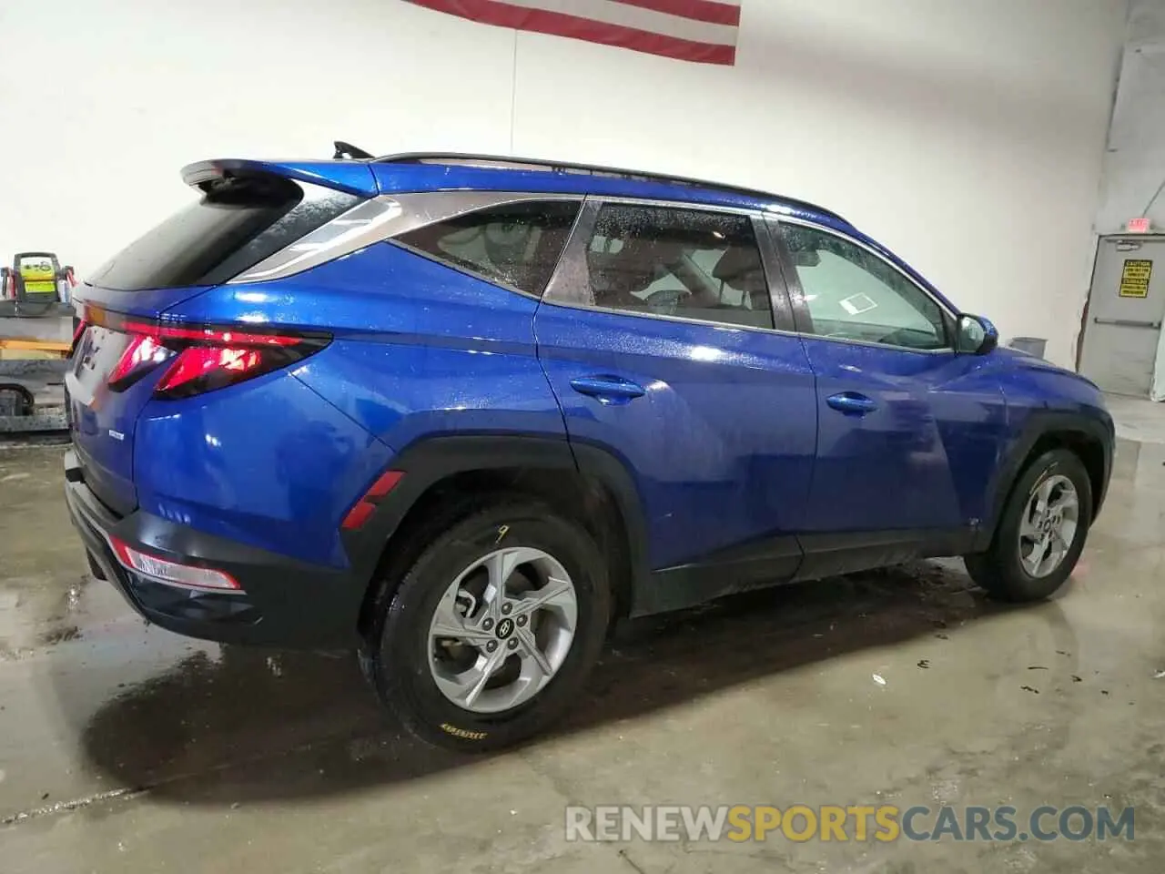 3 Photograph of a damaged car 5NMJBCDE2RH318012 HYUNDAI TUCSON 2024
