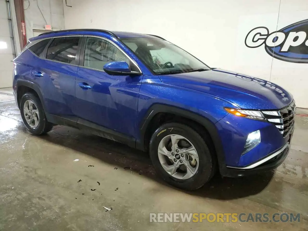 4 Photograph of a damaged car 5NMJBCDE2RH318012 HYUNDAI TUCSON 2024