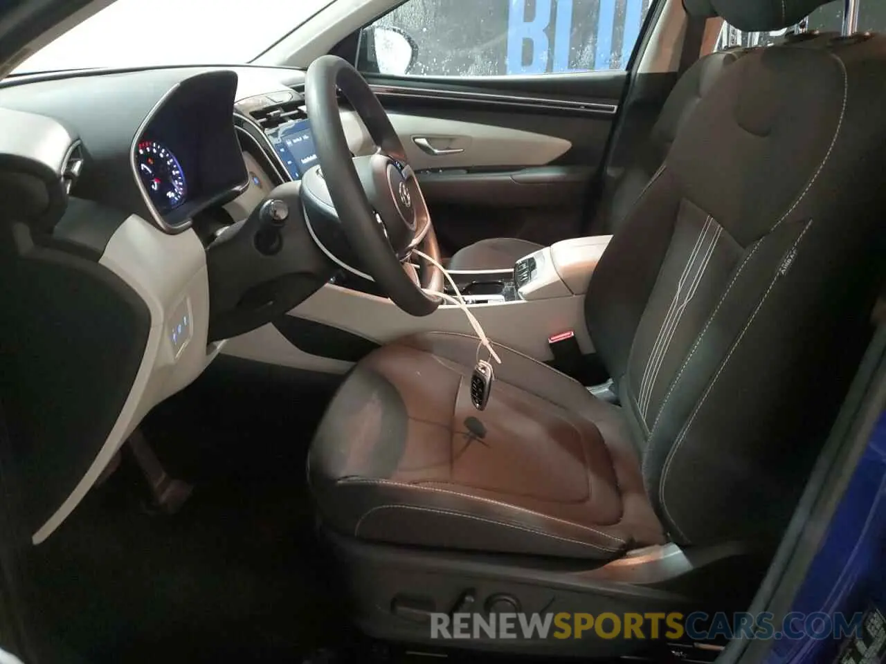 7 Photograph of a damaged car 5NMJBCDE2RH318012 HYUNDAI TUCSON 2024