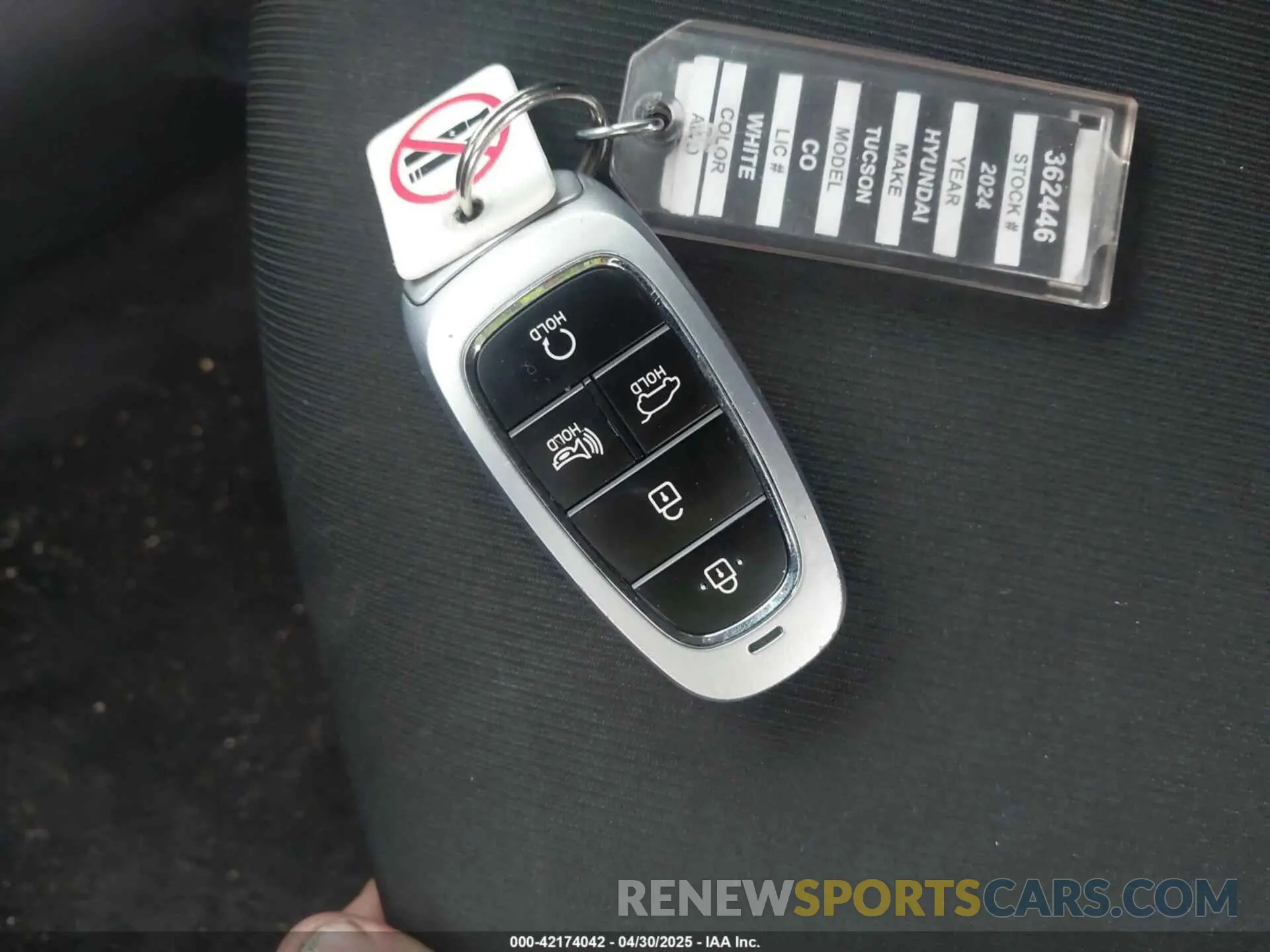 11 Photograph of a damaged car 5NMJBCDE2RH362446 HYUNDAI TUCSON 2024