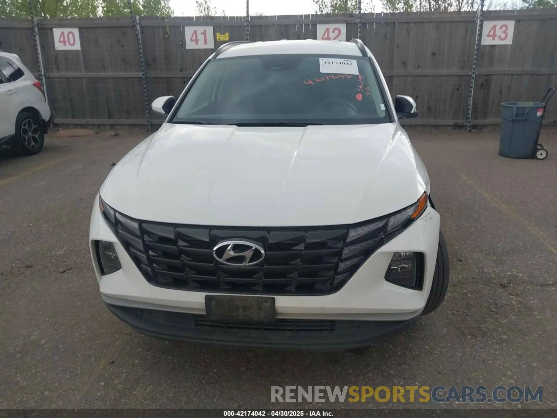 12 Photograph of a damaged car 5NMJBCDE2RH362446 HYUNDAI TUCSON 2024