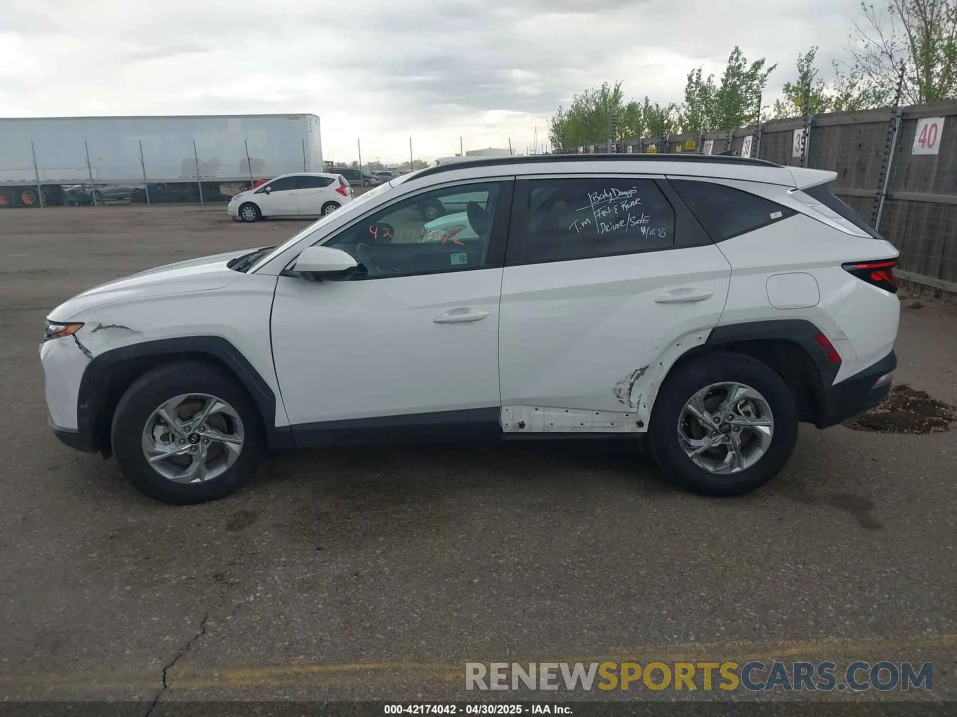14 Photograph of a damaged car 5NMJBCDE2RH362446 HYUNDAI TUCSON 2024