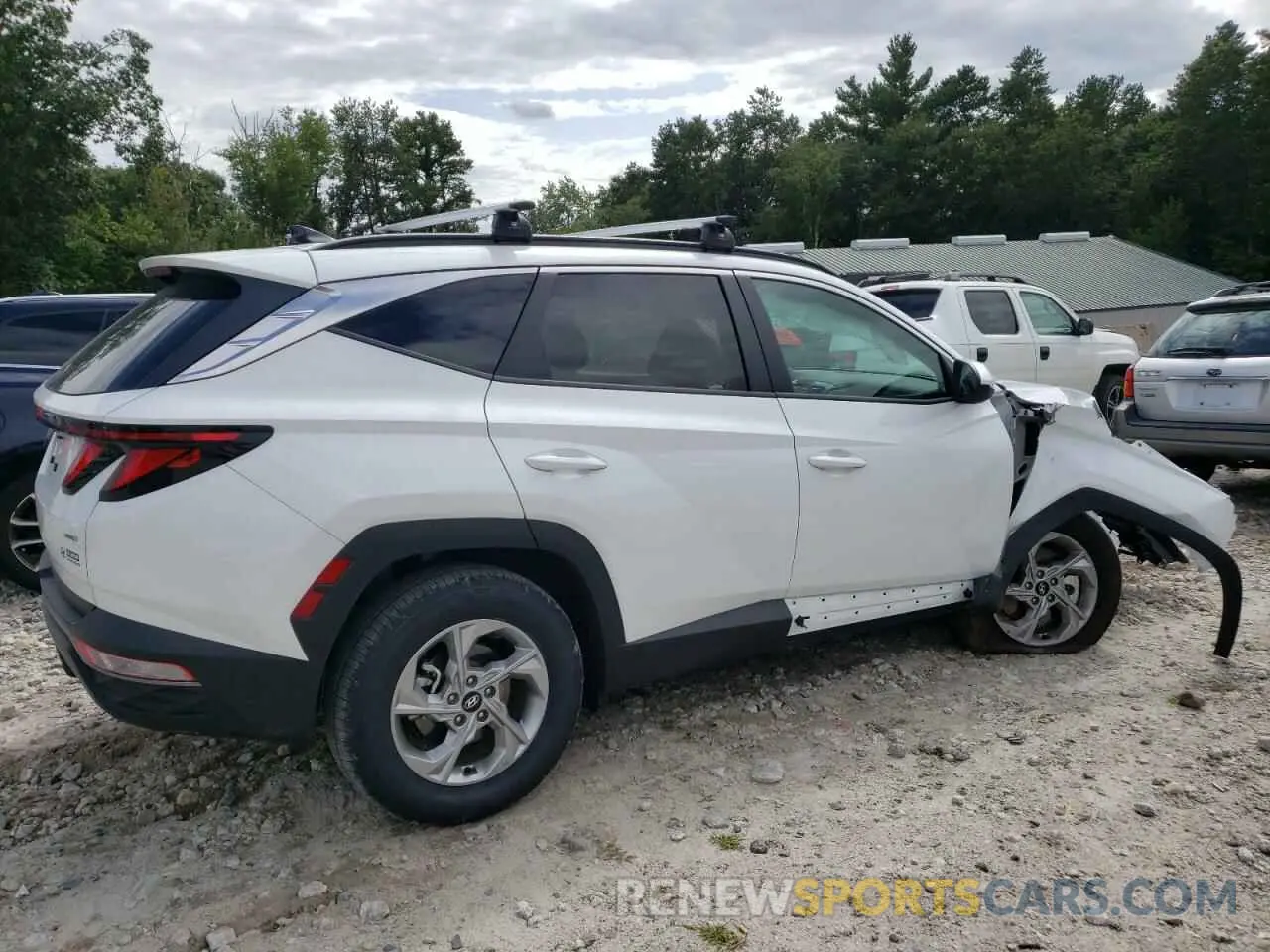 3 Photograph of a damaged car 5NMJBCDE2RH392143 HYUNDAI TUCSON 2024