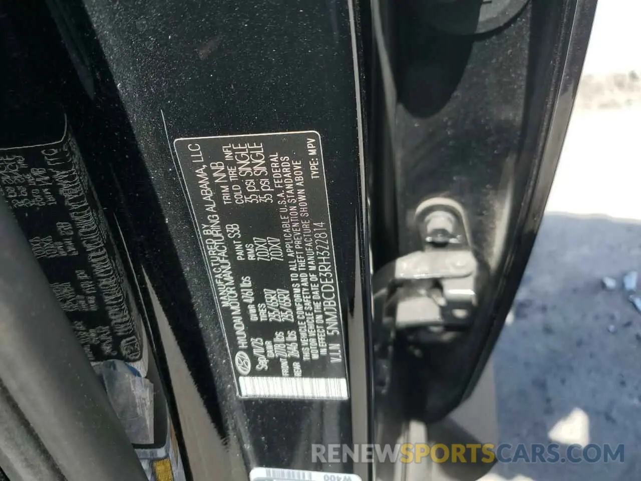 15 Photograph of a damaged car 5NMJBCDE3RH322814 HYUNDAI TUCSON 2024