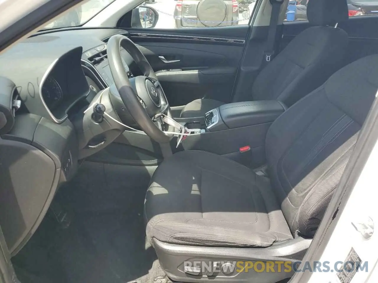 7 Photograph of a damaged car 5NMJBCDE3RH329617 HYUNDAI TUCSON 2024