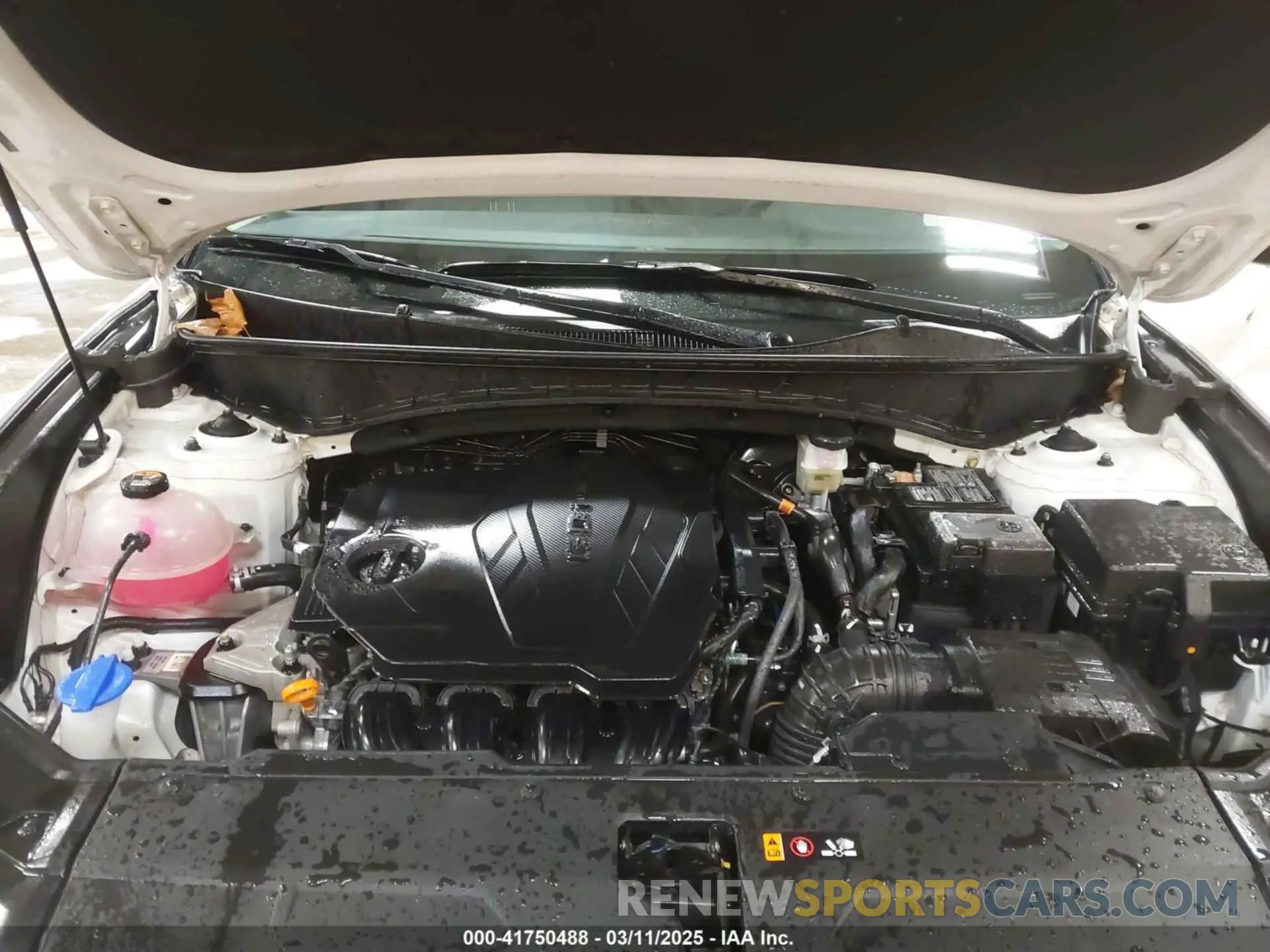 10 Photograph of a damaged car 5NMJBCDE3RH332498 HYUNDAI TUCSON 2024