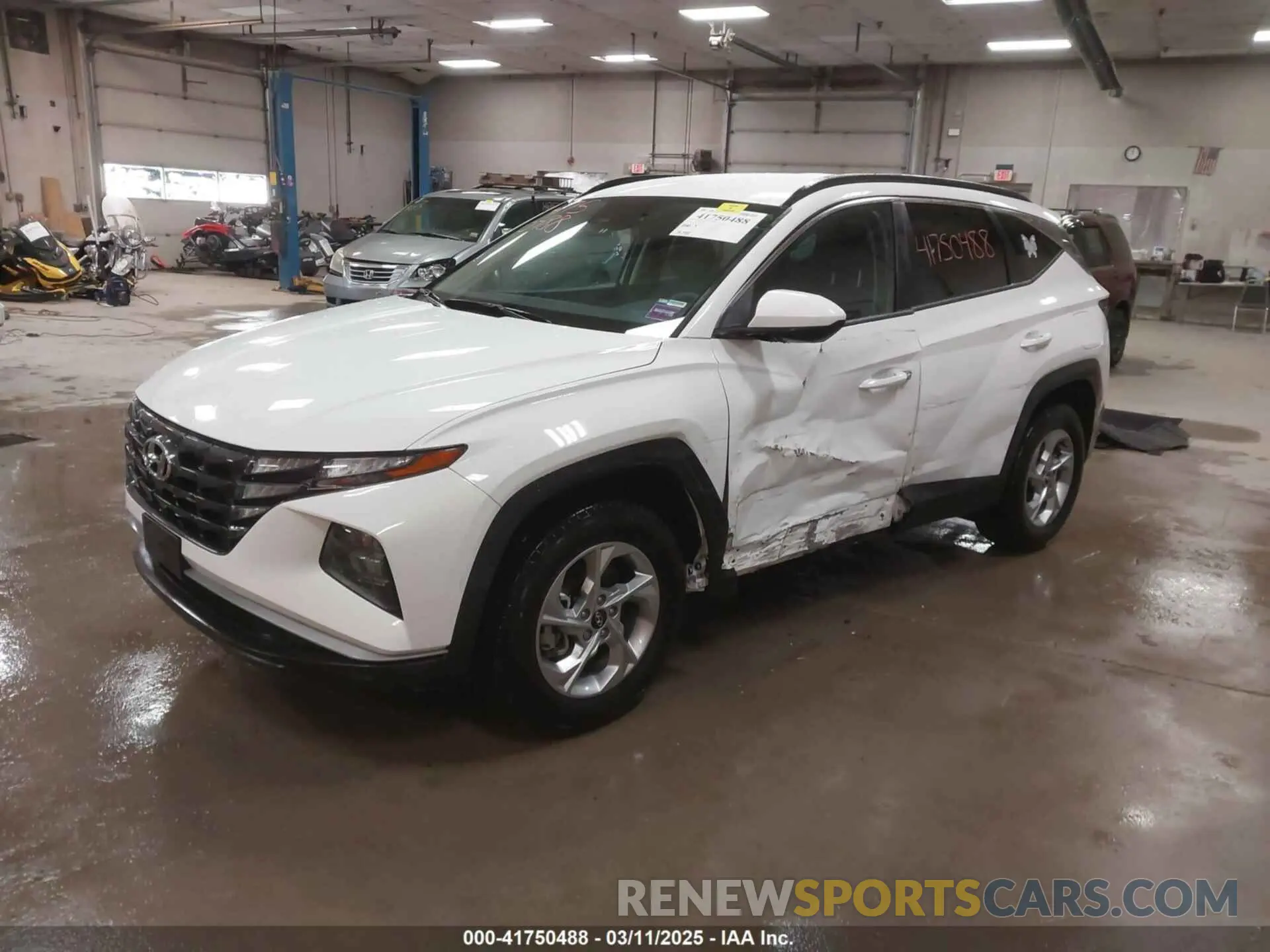 2 Photograph of a damaged car 5NMJBCDE3RH332498 HYUNDAI TUCSON 2024