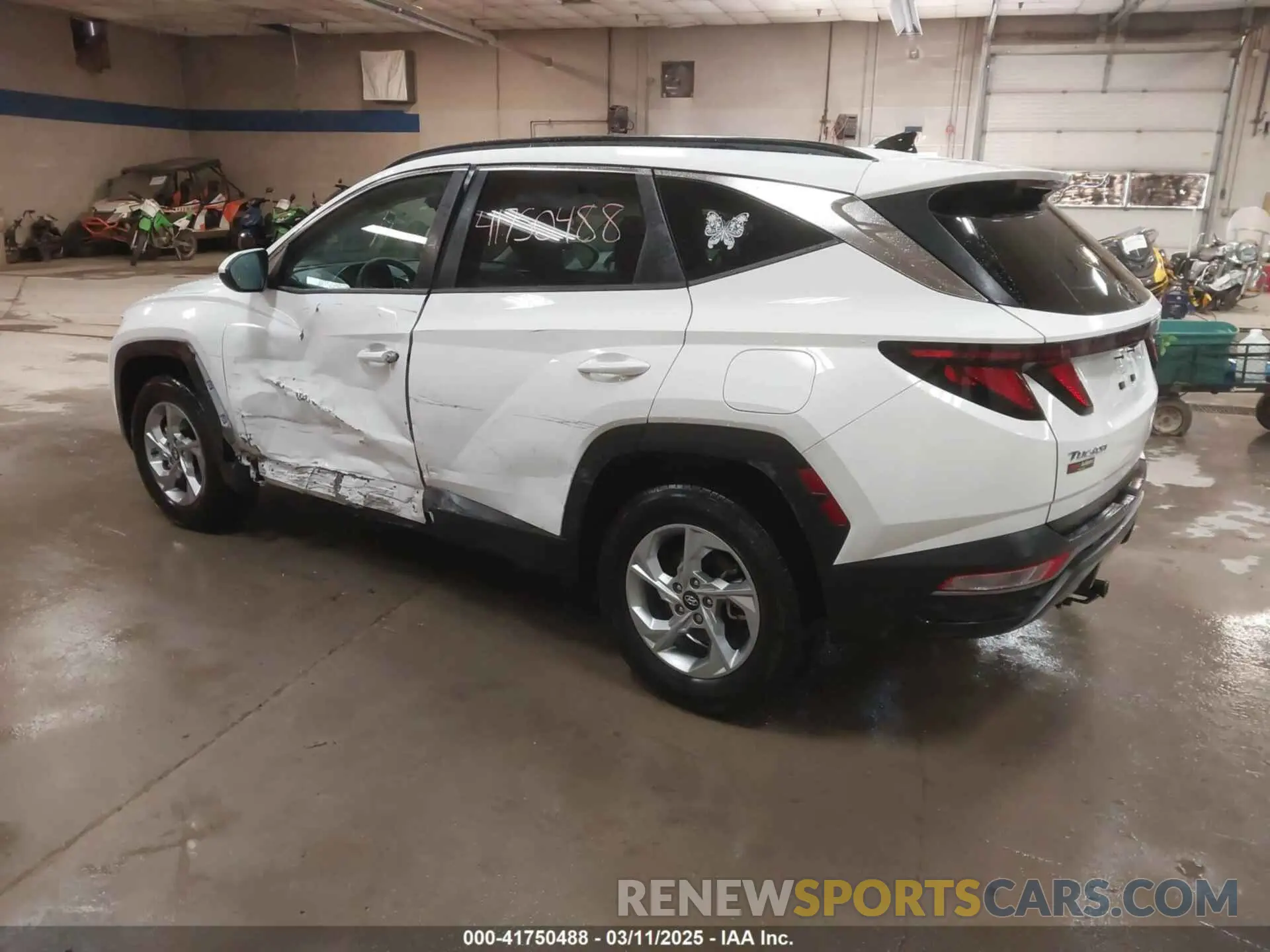 3 Photograph of a damaged car 5NMJBCDE3RH332498 HYUNDAI TUCSON 2024