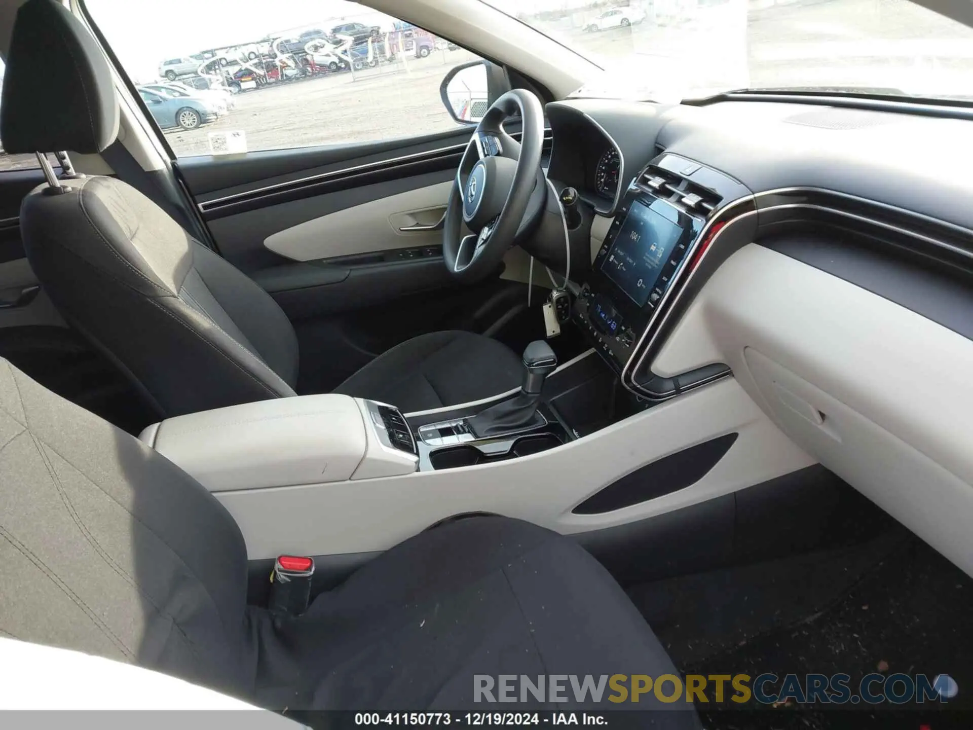5 Photograph of a damaged car 5NMJBCDE3RH364366 HYUNDAI TUCSON 2024
