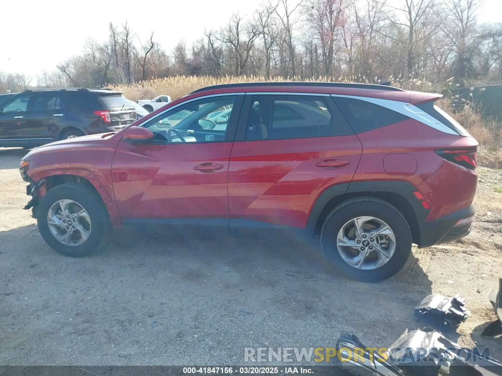 15 Photograph of a damaged car 5NMJBCDE3RH415140 HYUNDAI TUCSON 2024