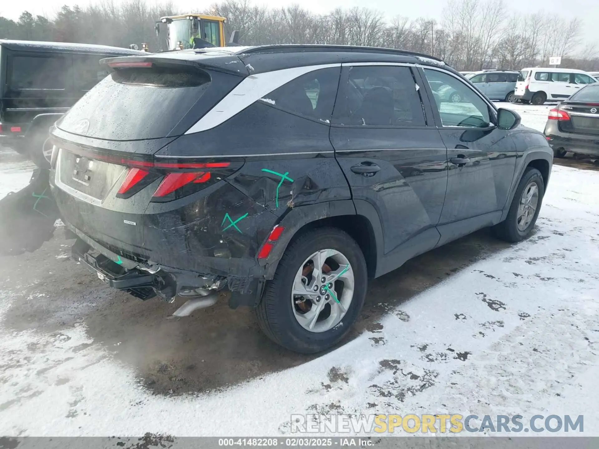 4 Photograph of a damaged car 5NMJBCDE3RH415381 HYUNDAI TUCSON 2024