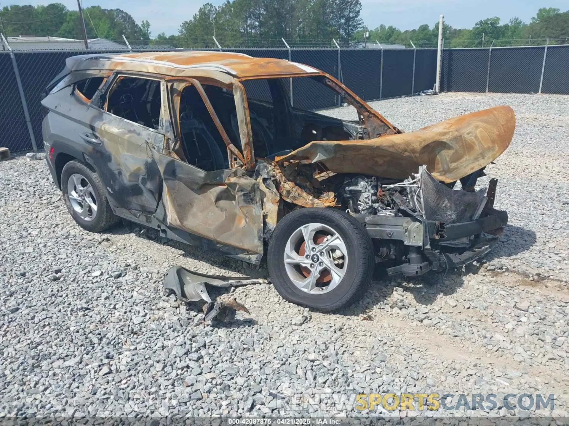 1 Photograph of a damaged car 5NMJBCDE4RH297714 HYUNDAI TUCSON 2024