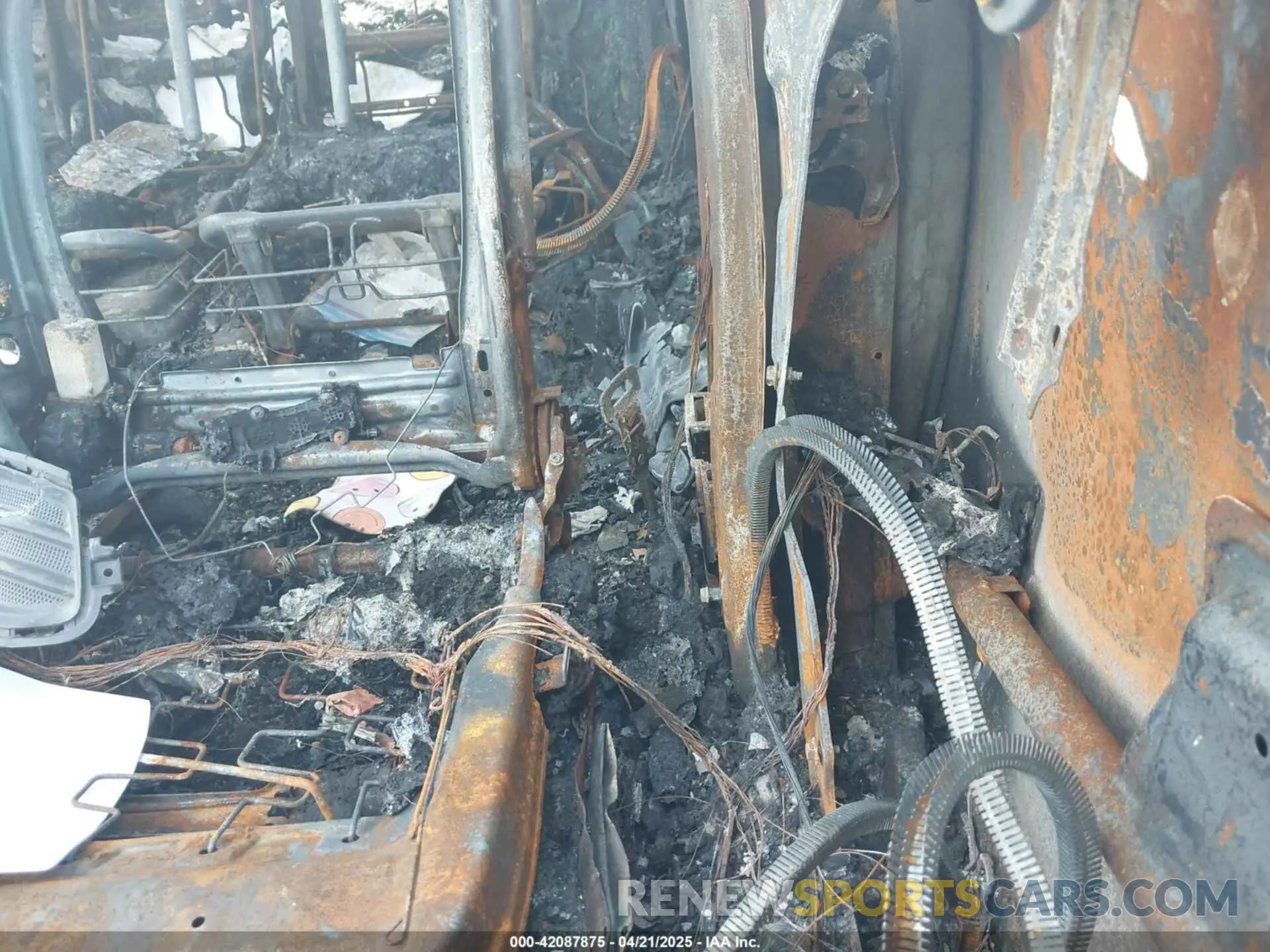 12 Photograph of a damaged car 5NMJBCDE4RH297714 HYUNDAI TUCSON 2024