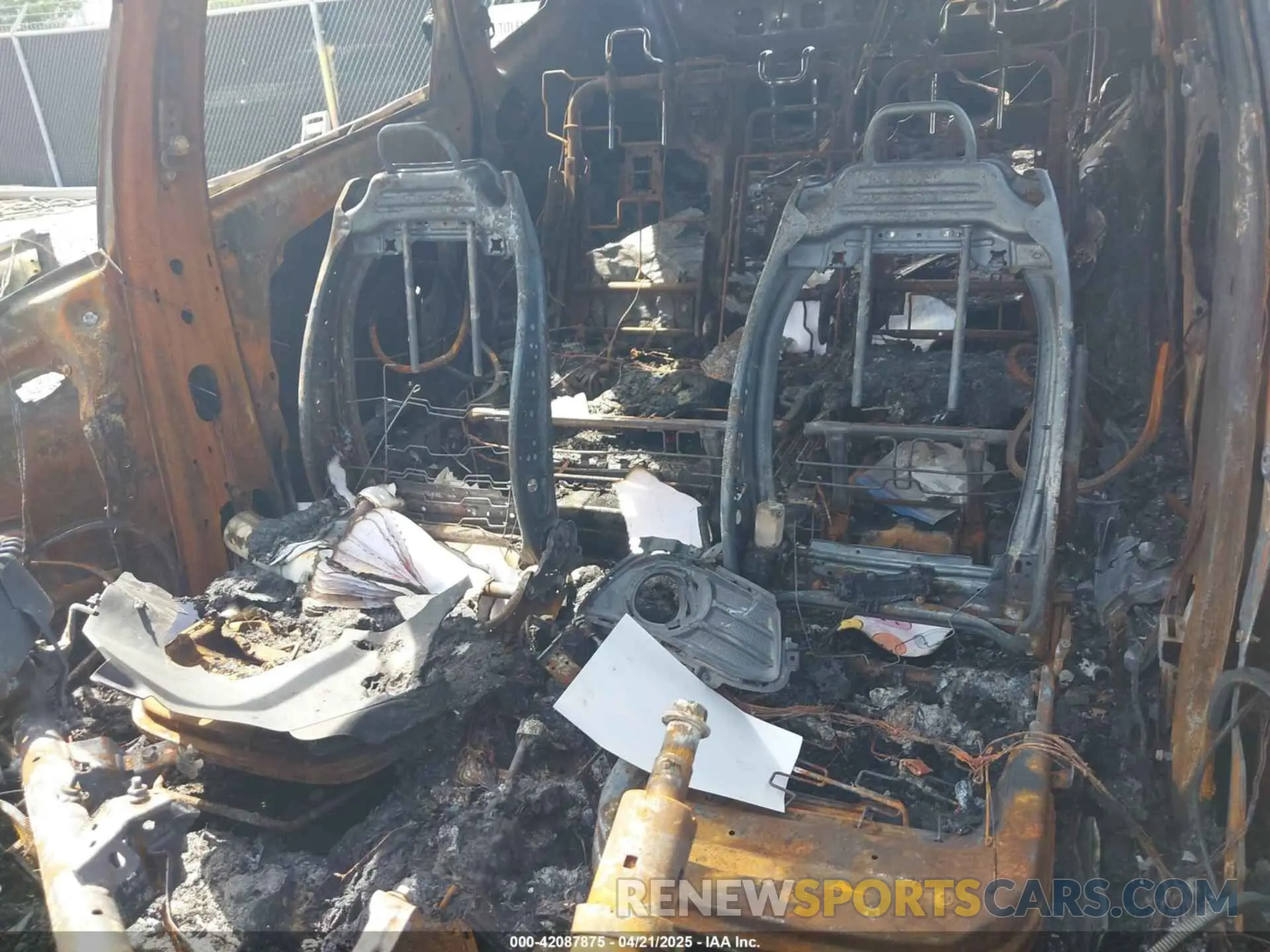 13 Photograph of a damaged car 5NMJBCDE4RH297714 HYUNDAI TUCSON 2024