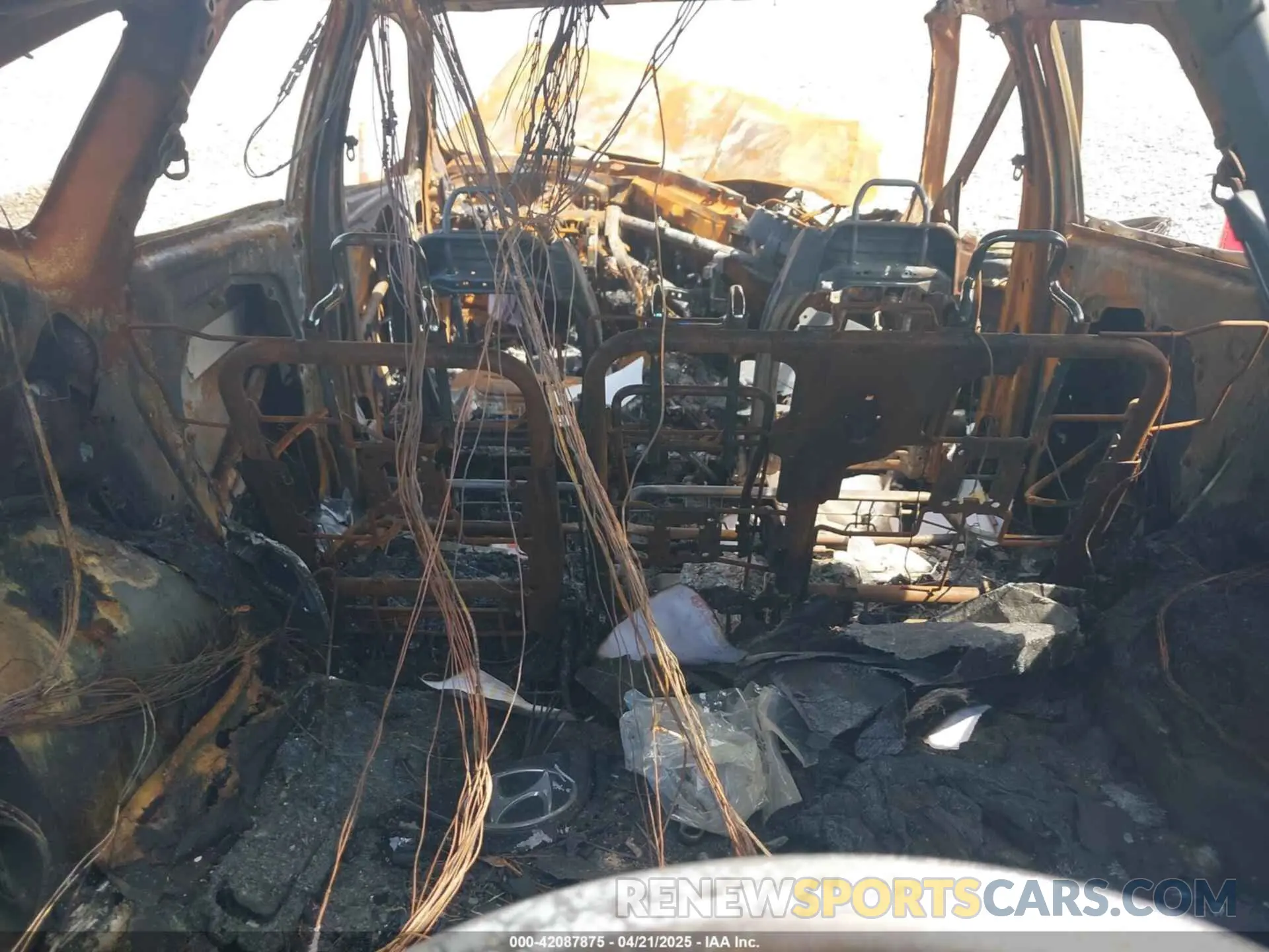 15 Photograph of a damaged car 5NMJBCDE4RH297714 HYUNDAI TUCSON 2024