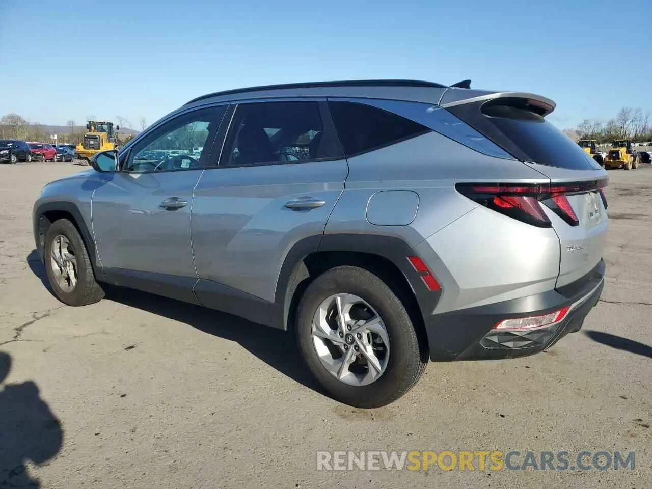 2 Photograph of a damaged car 5NMJBCDE4RH327651 HYUNDAI TUCSON 2024