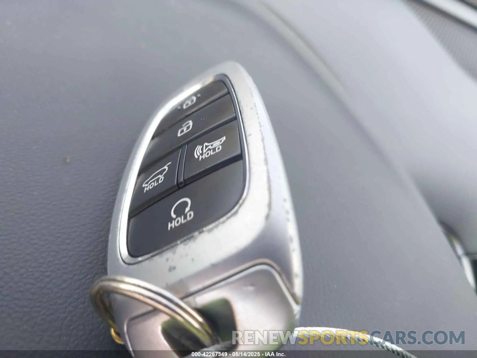 11 Photograph of a damaged car 5NMJBCDE4RH342568 HYUNDAI TUCSON 2024