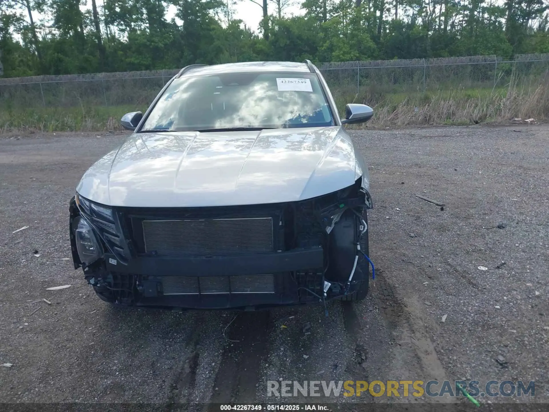 12 Photograph of a damaged car 5NMJBCDE4RH342568 HYUNDAI TUCSON 2024