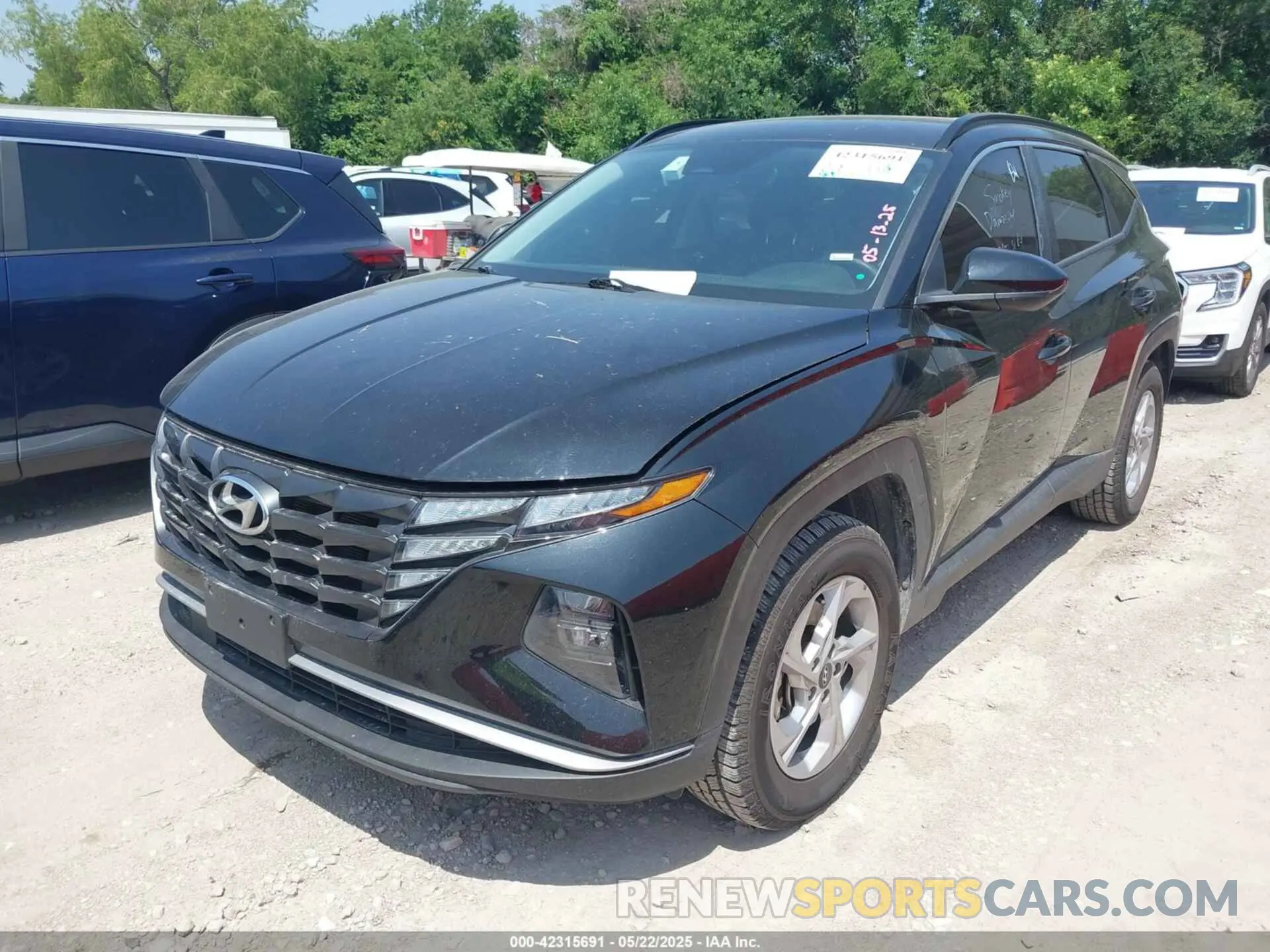 2 Photograph of a damaged car 5NMJBCDE4RH354185 HYUNDAI TUCSON 2024
