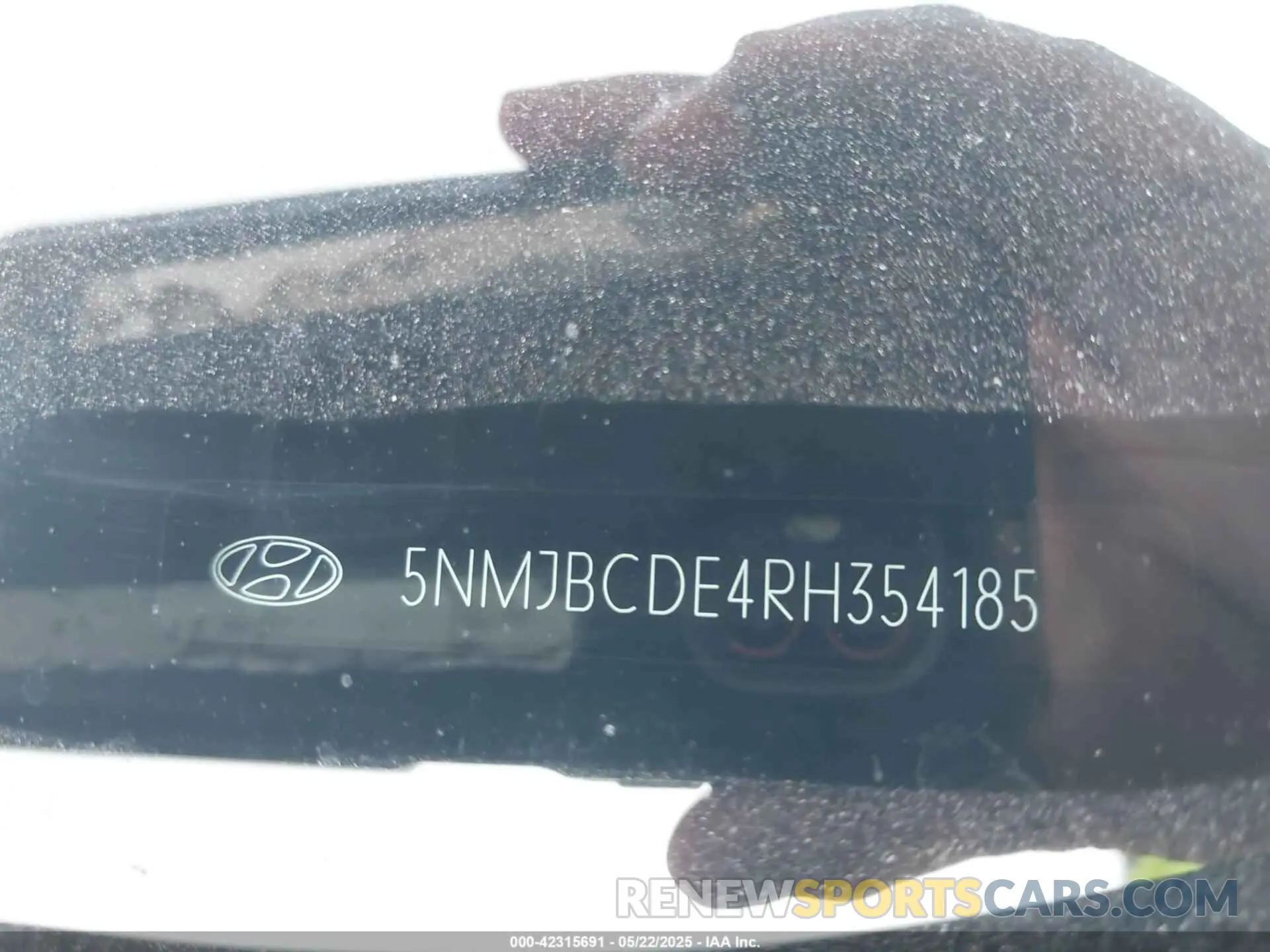9 Photograph of a damaged car 5NMJBCDE4RH354185 HYUNDAI TUCSON 2024