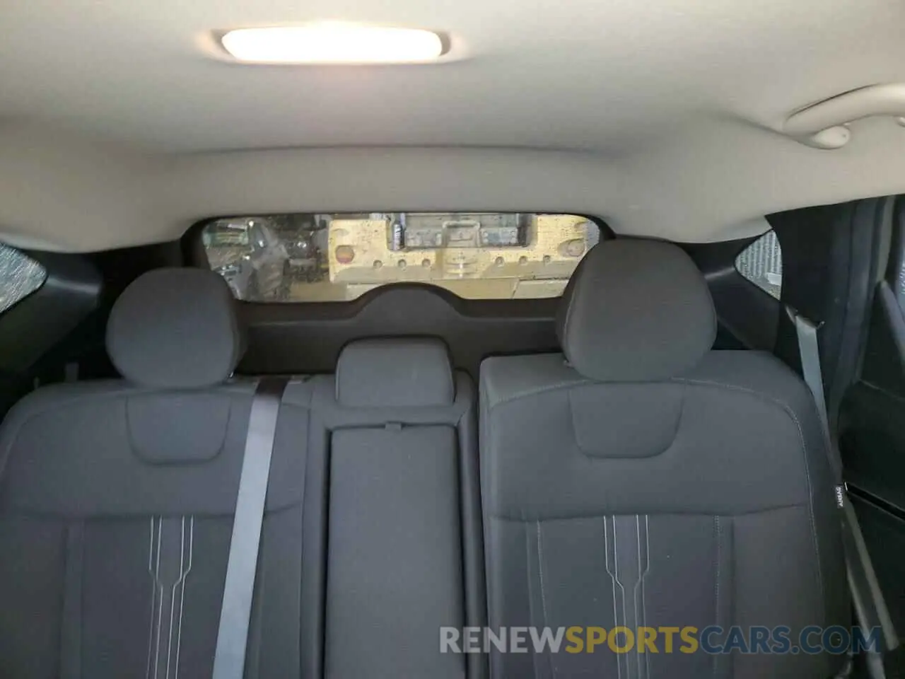 10 Photograph of a damaged car 5NMJBCDE4RH381502 HYUNDAI TUCSON 2024
