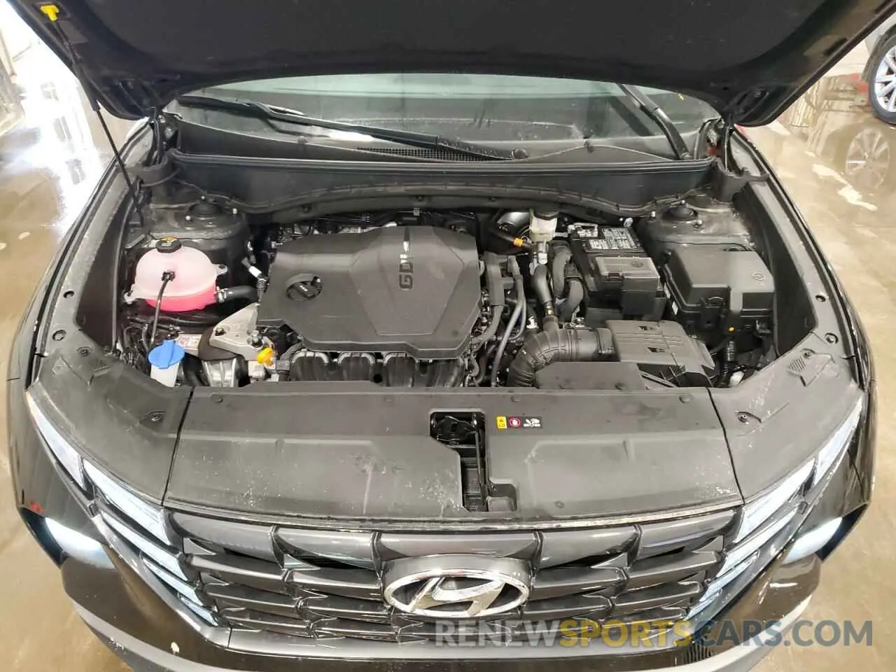 12 Photograph of a damaged car 5NMJBCDE4RH424204 HYUNDAI TUCSON 2024